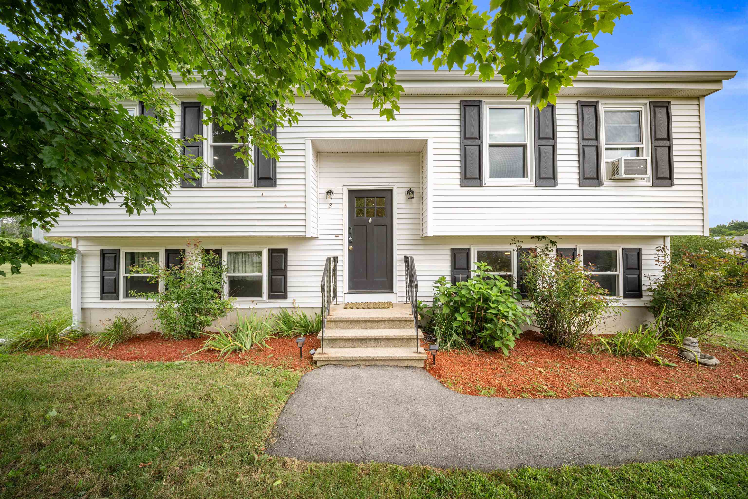 8 Cornerstone Drive Property Photo 1