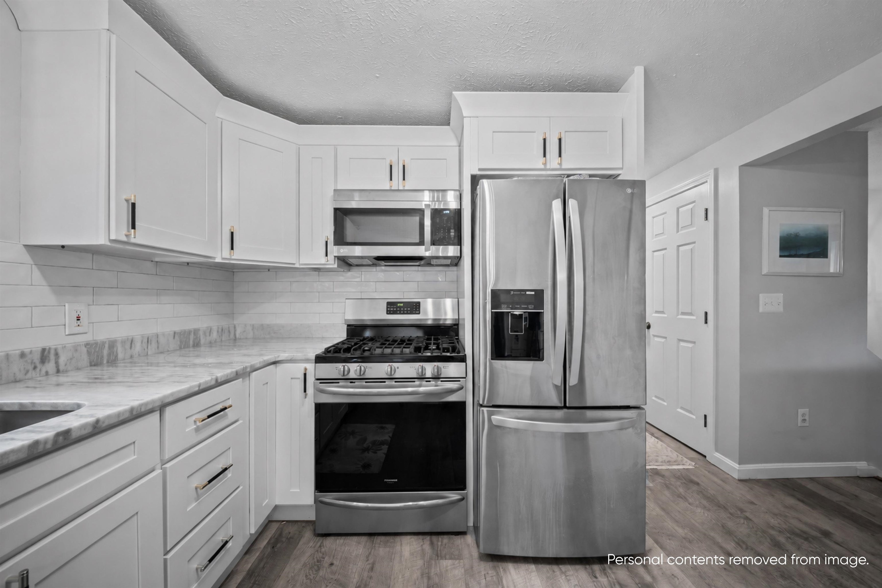 8 Cornerstone Drive Property Photo 6