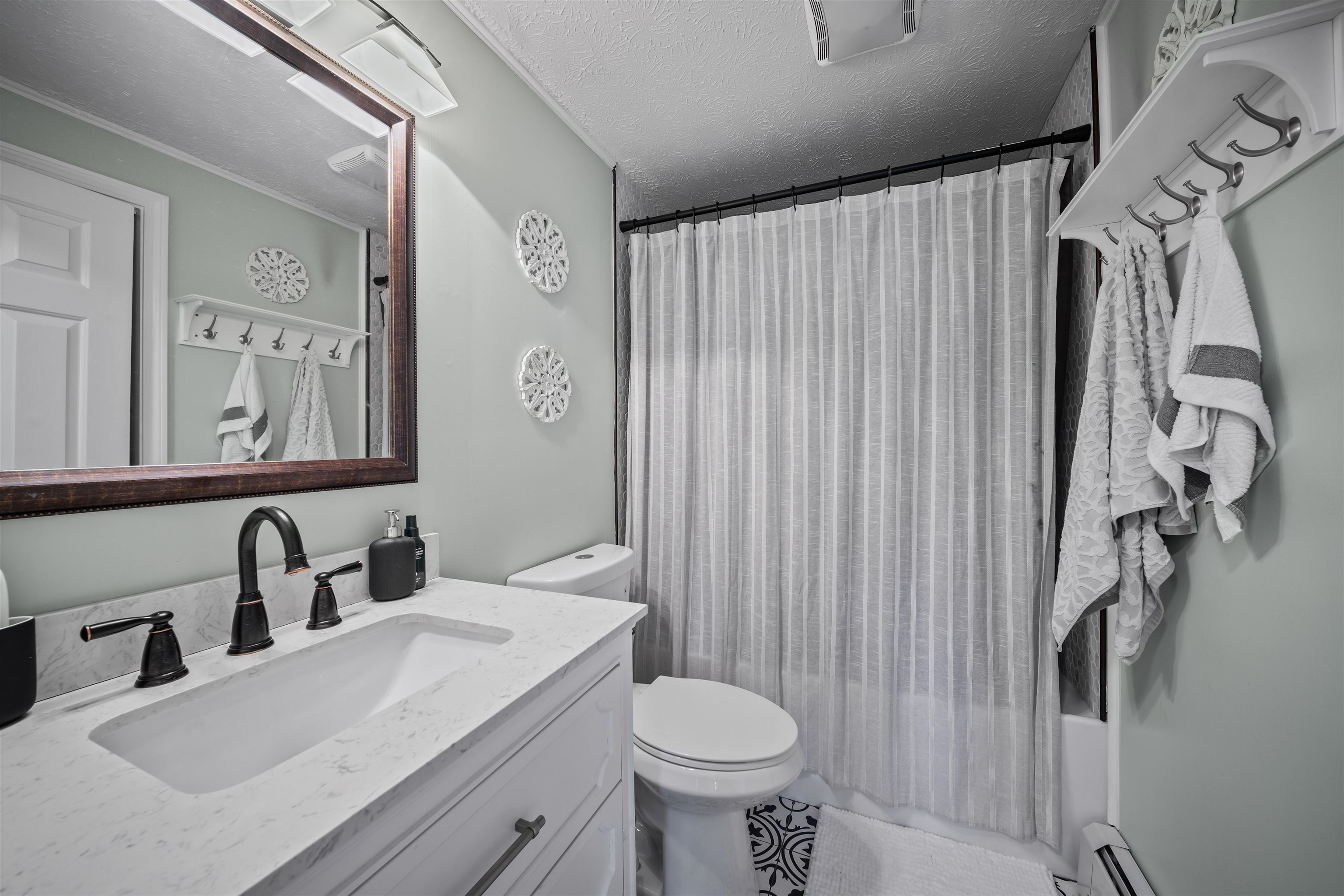 8 Cornerstone Drive Property Photo 12