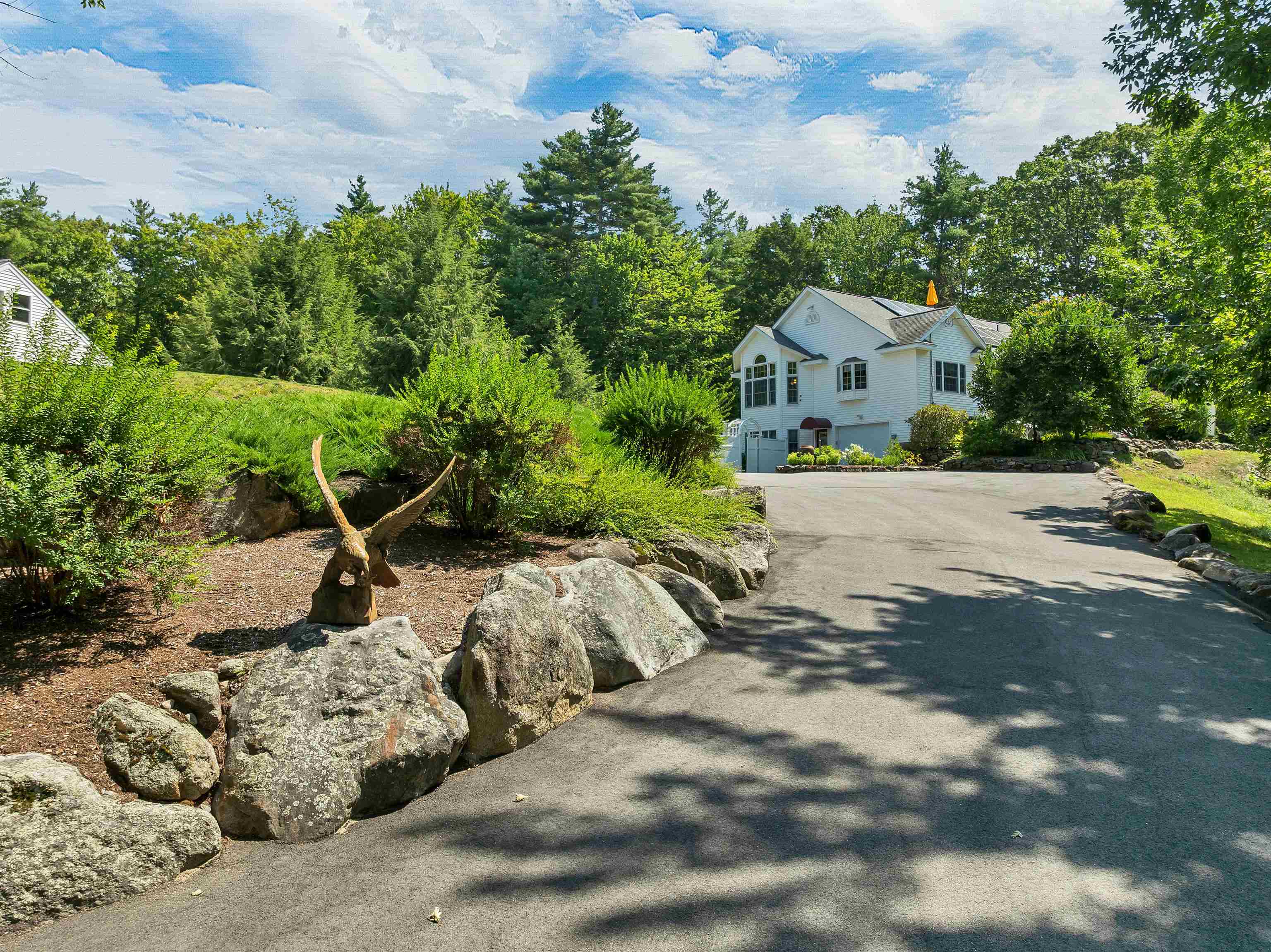 143 Middle Road Property Photo 3