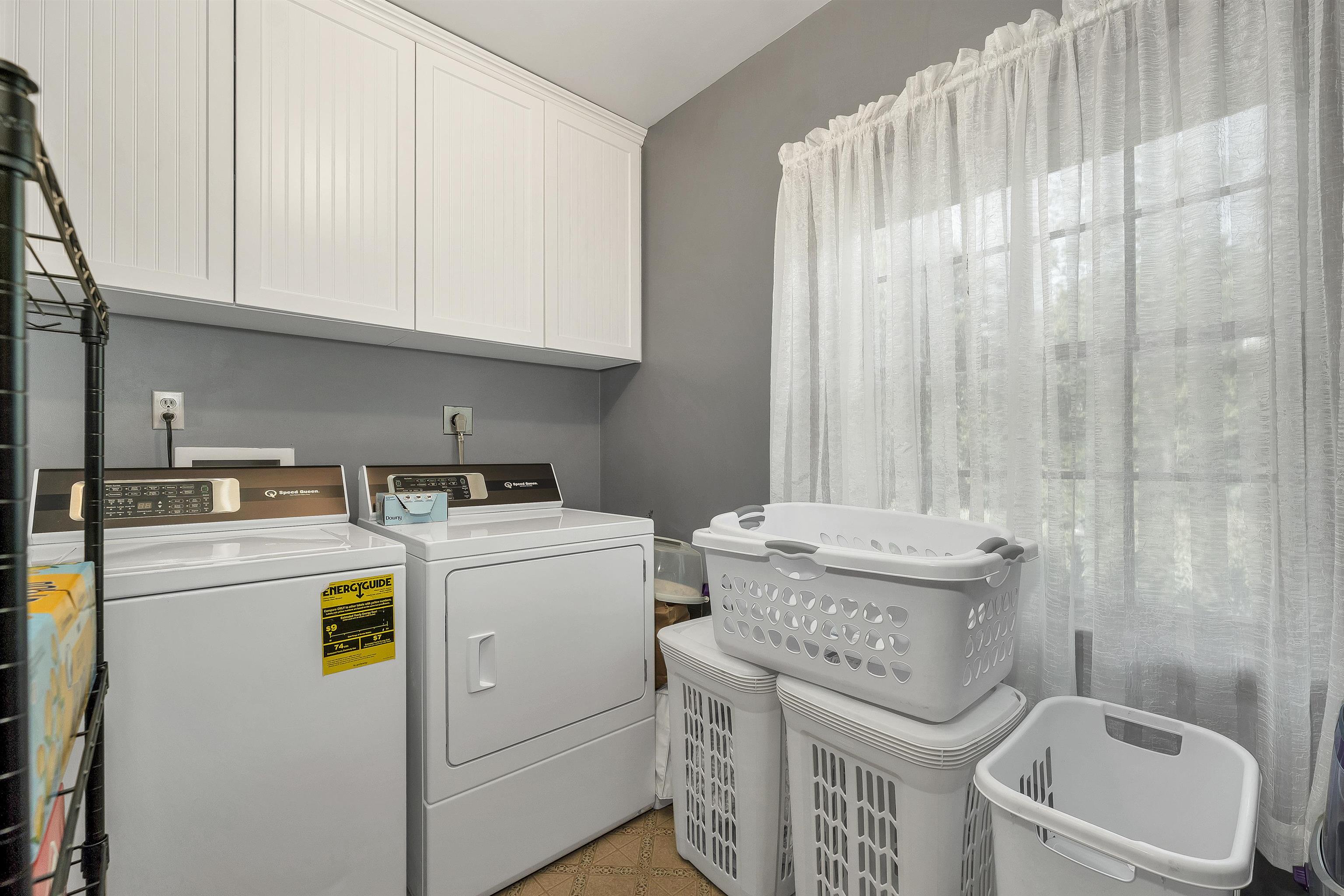 143 Middle Road Property Photo 36
