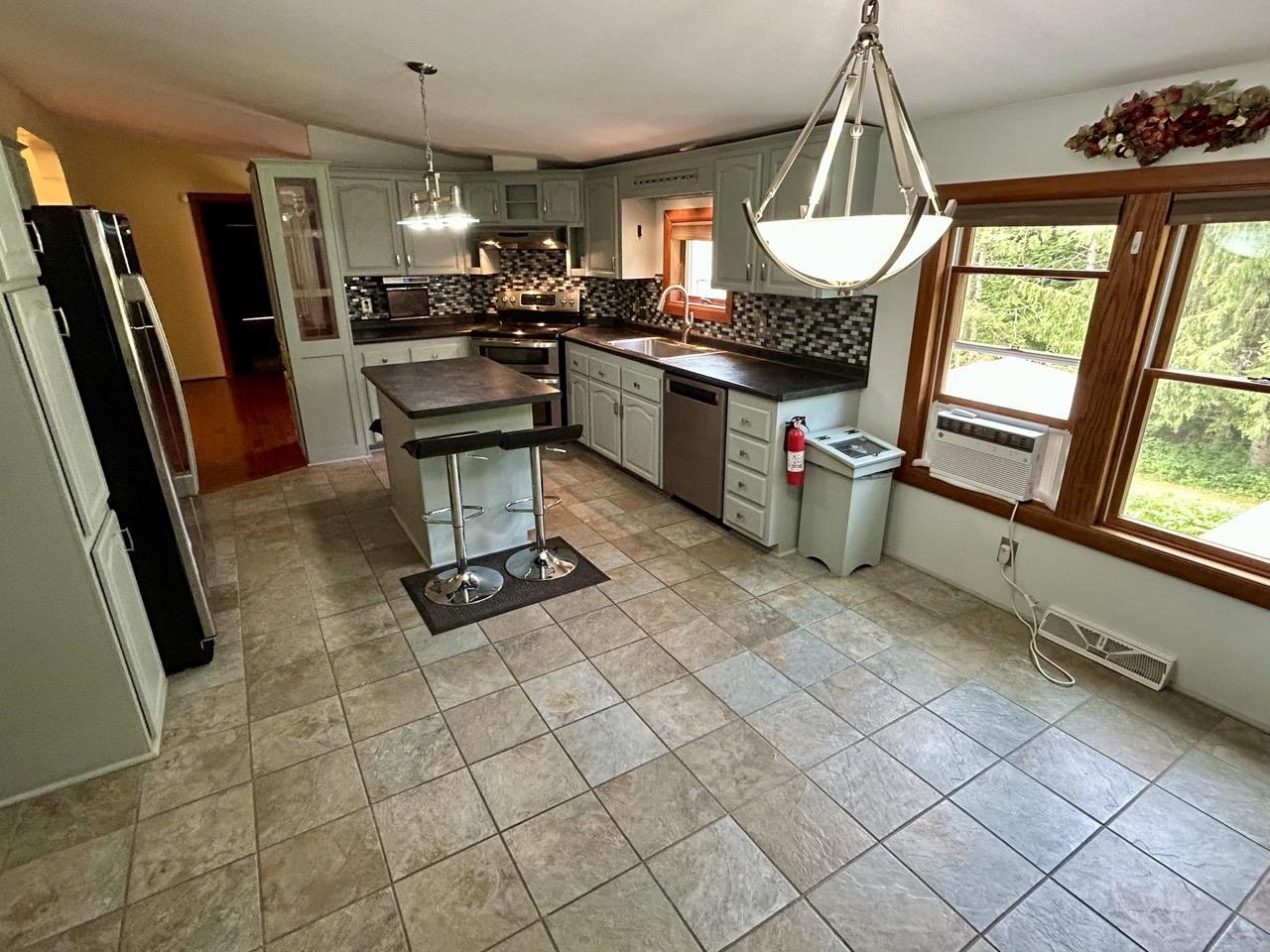 1019 Hebard Hill Road Property Photo 11