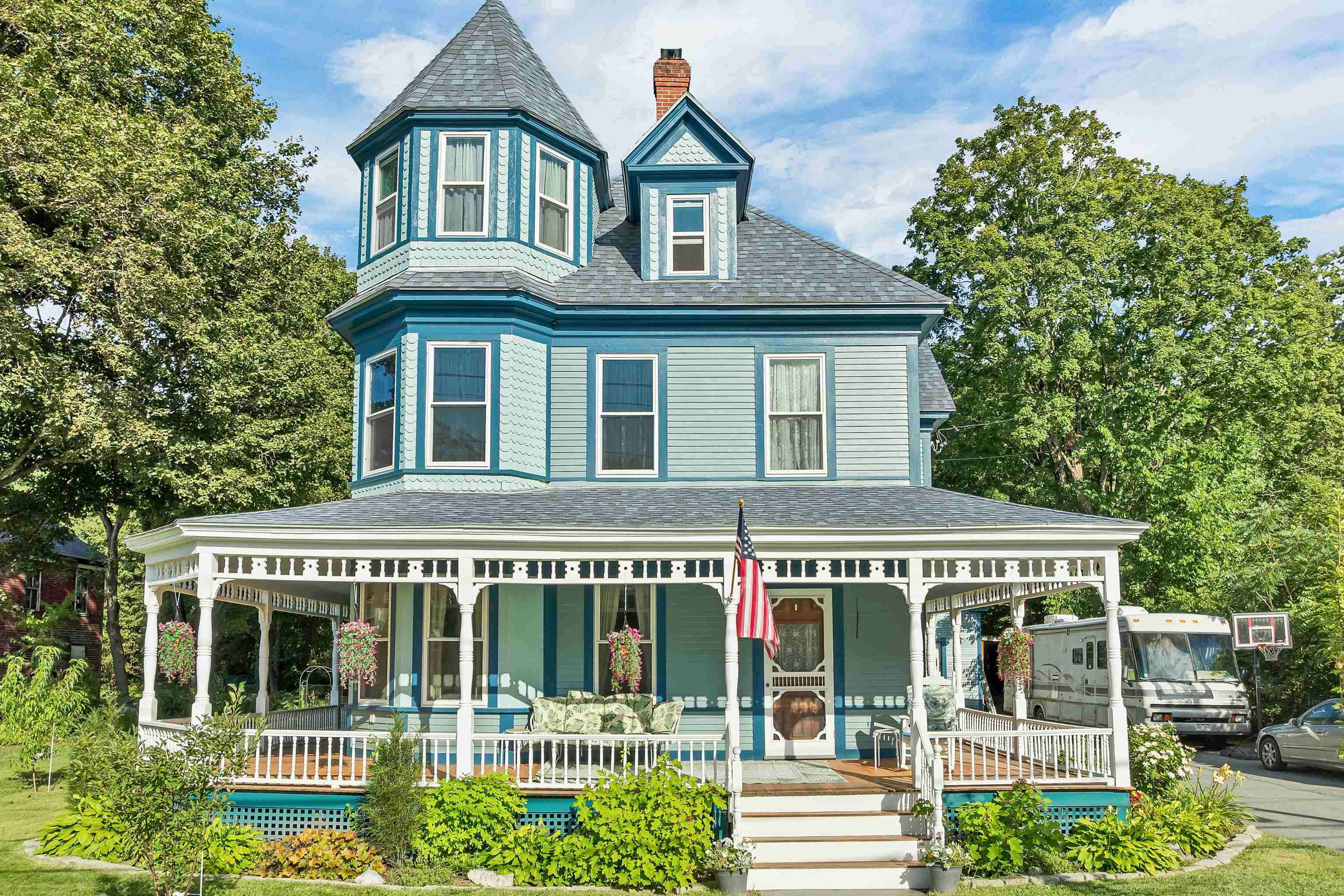 7 Main Street Property Photo 2
