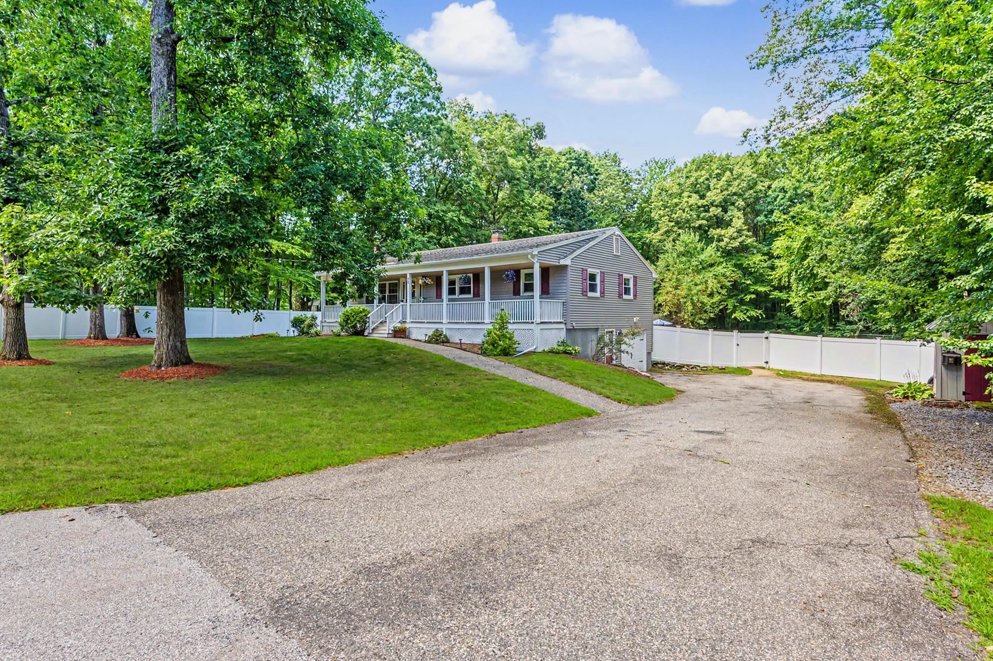 26 Hawthorne Drive Property Photo 3