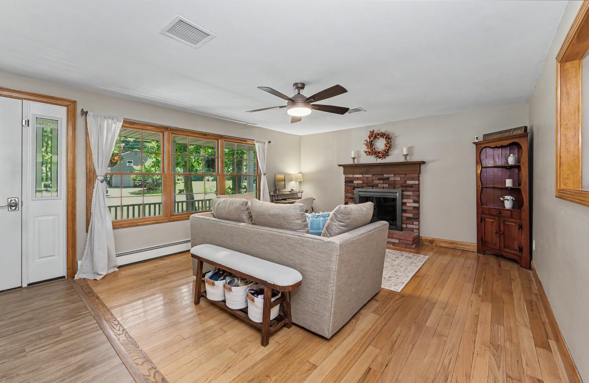 26 Hawthorne Drive Property Photo 6