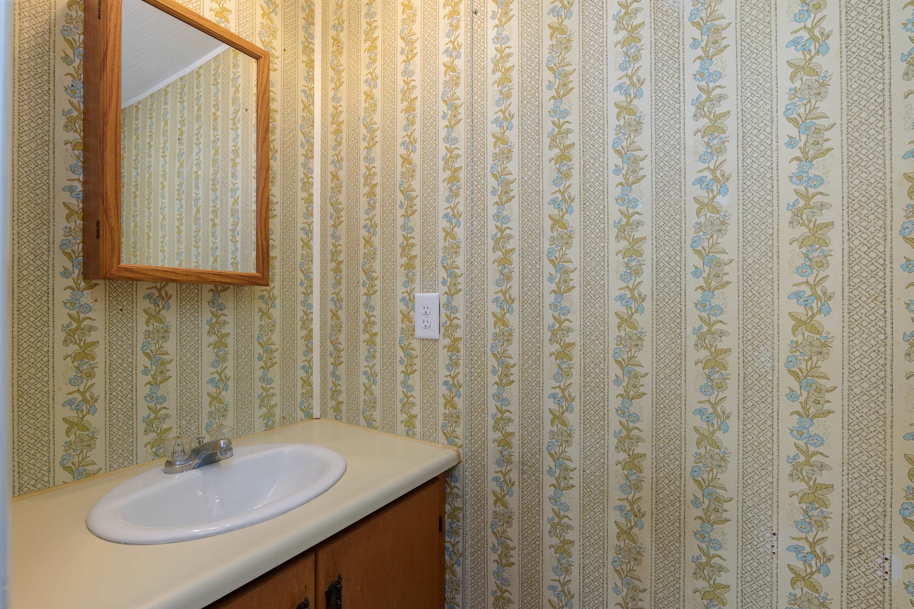 5 Christian Street Property Photo 19