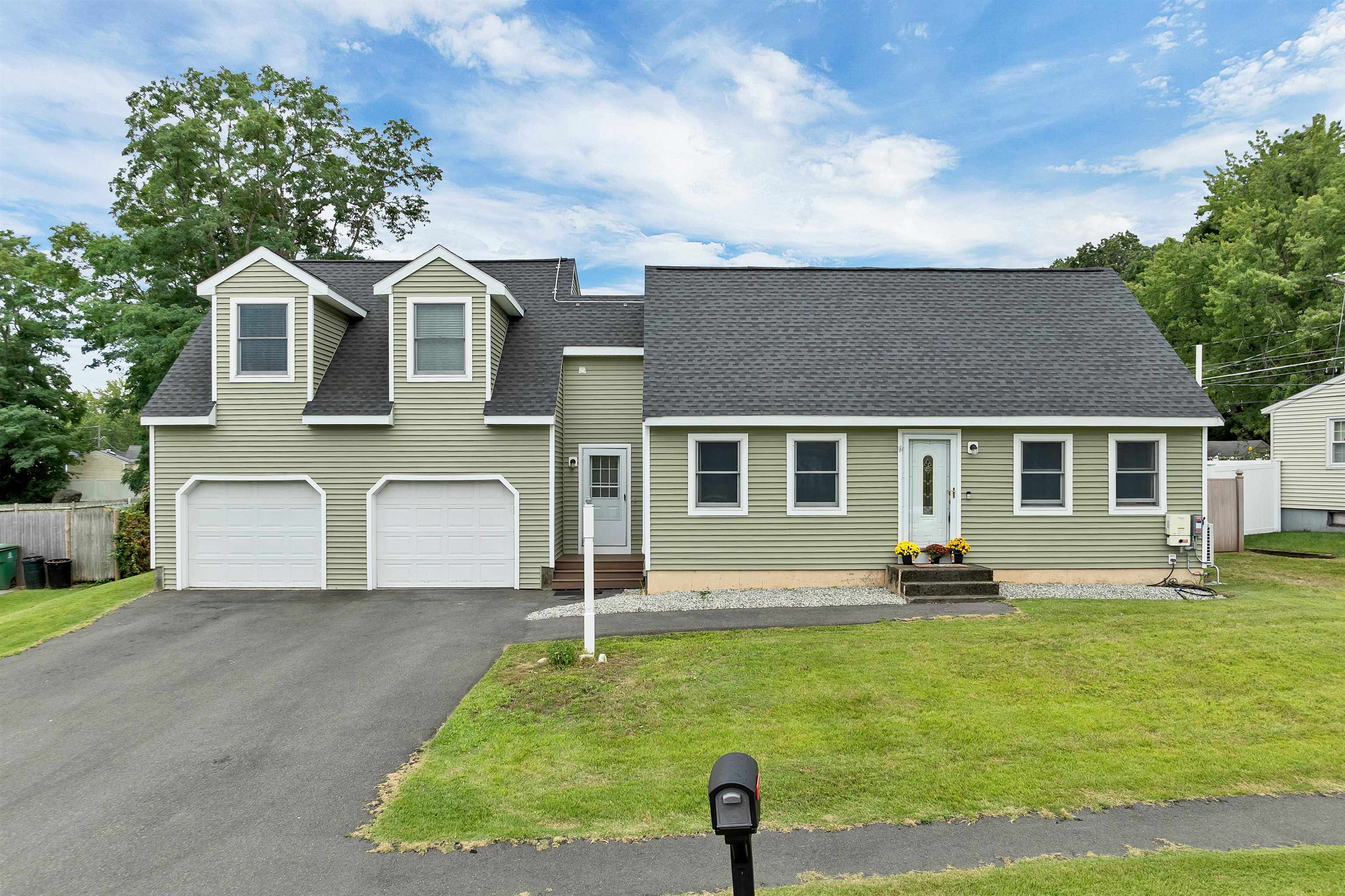 5 Bulova Drive Property Photo 2