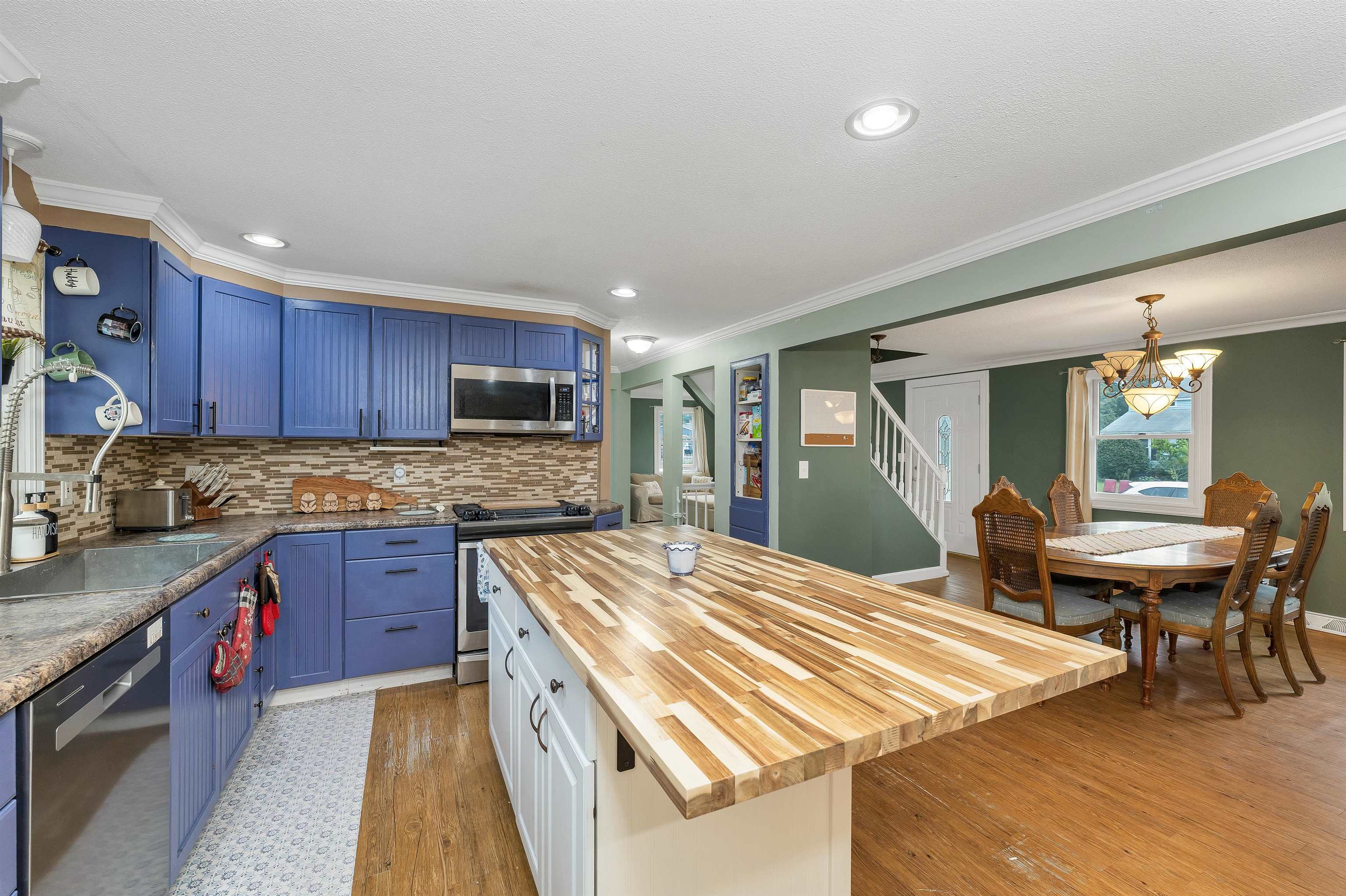 5 Bulova Drive Property Photo 4