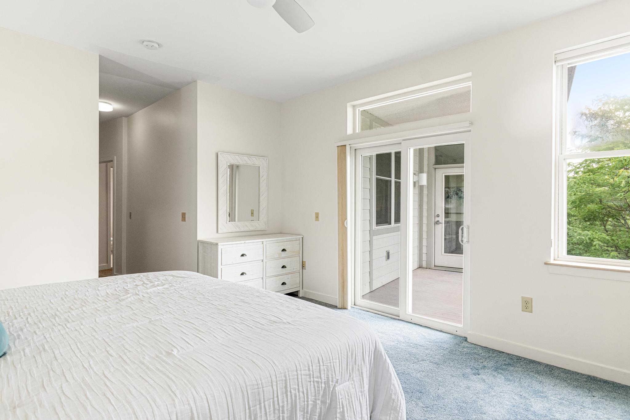 370 Farrell Street Property Photo 33