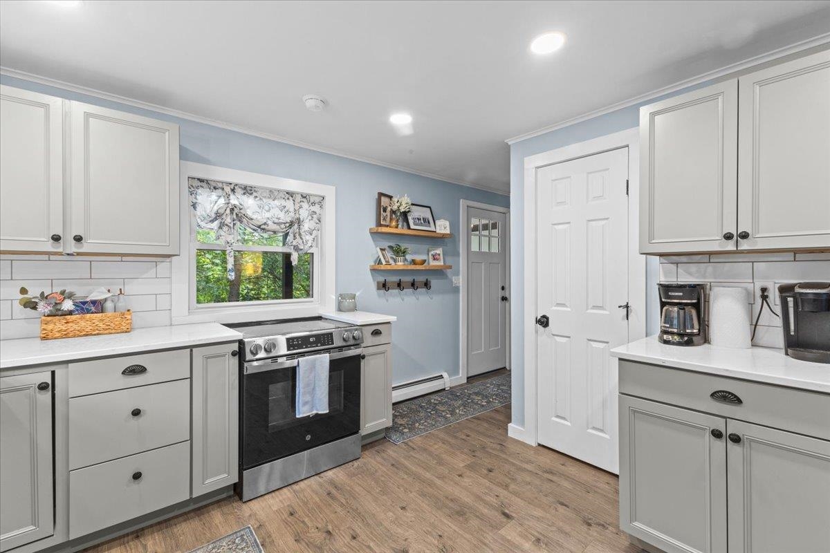 6 Edgewood Avenue Property Photo 4