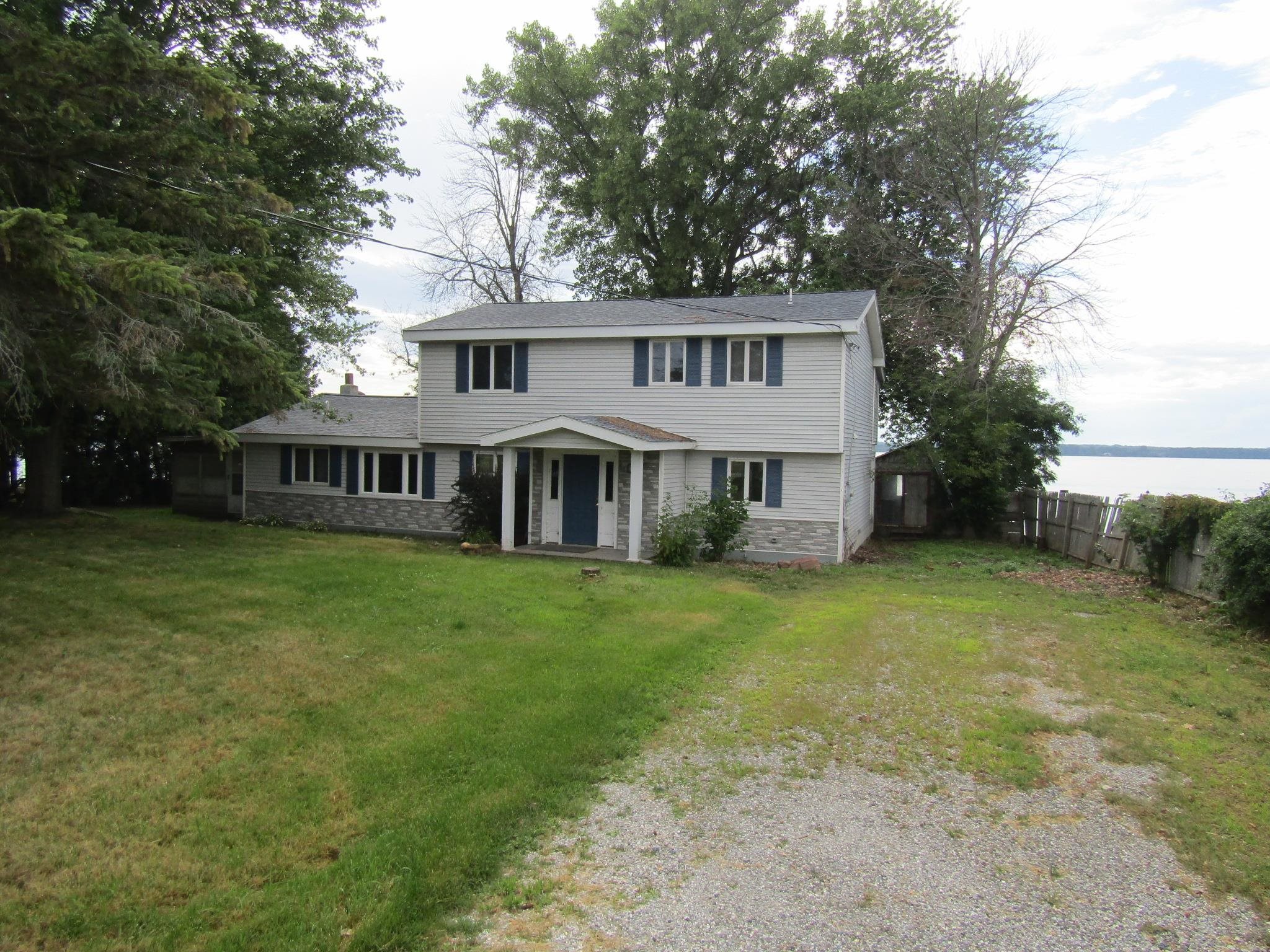 416 Lakewood Drive Property Photo 3