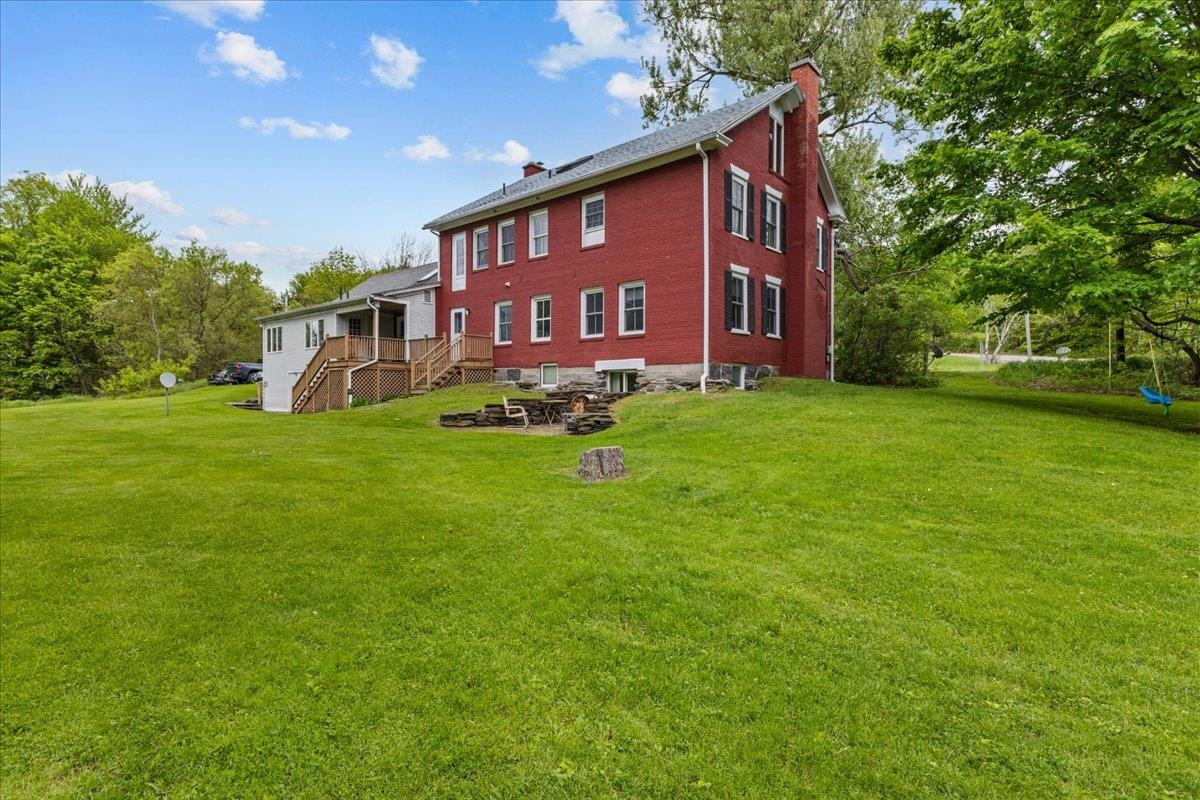 2233 Pucker Street Property Photo 5