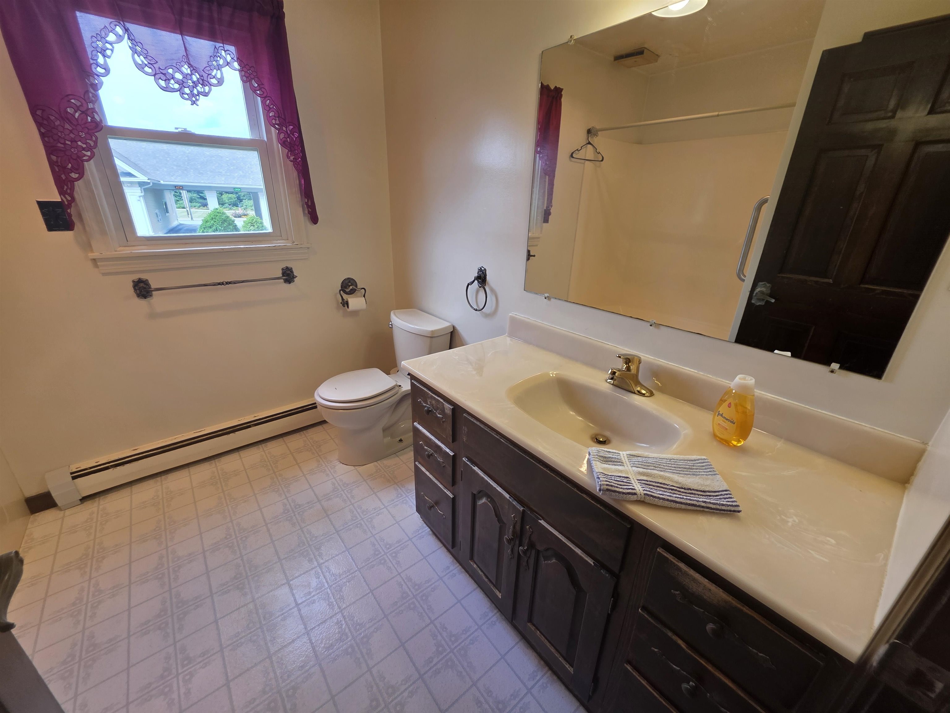 85 Carleton Boulevard Property Photo 23