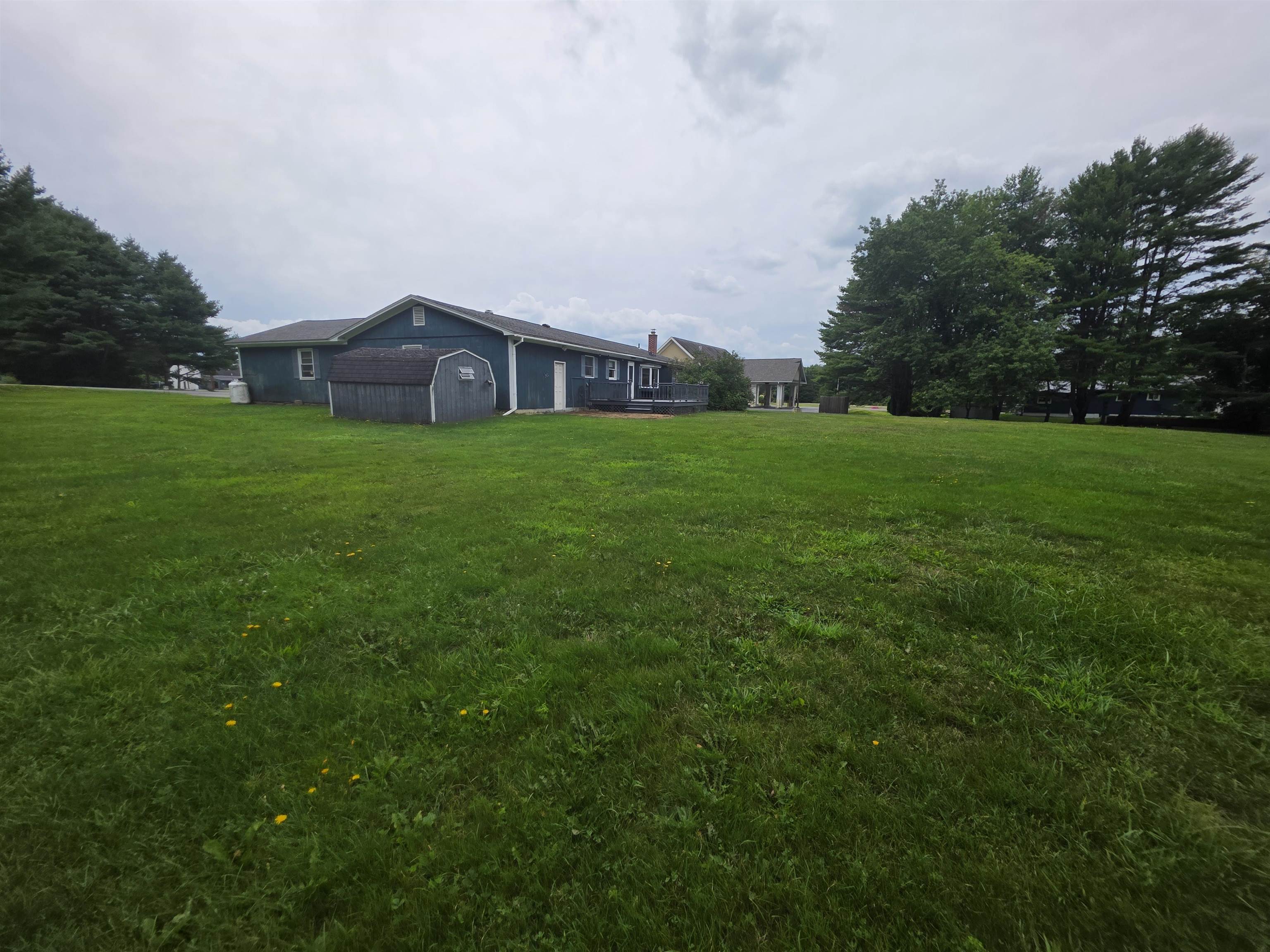 85 Carleton Boulevard Property Photo 46