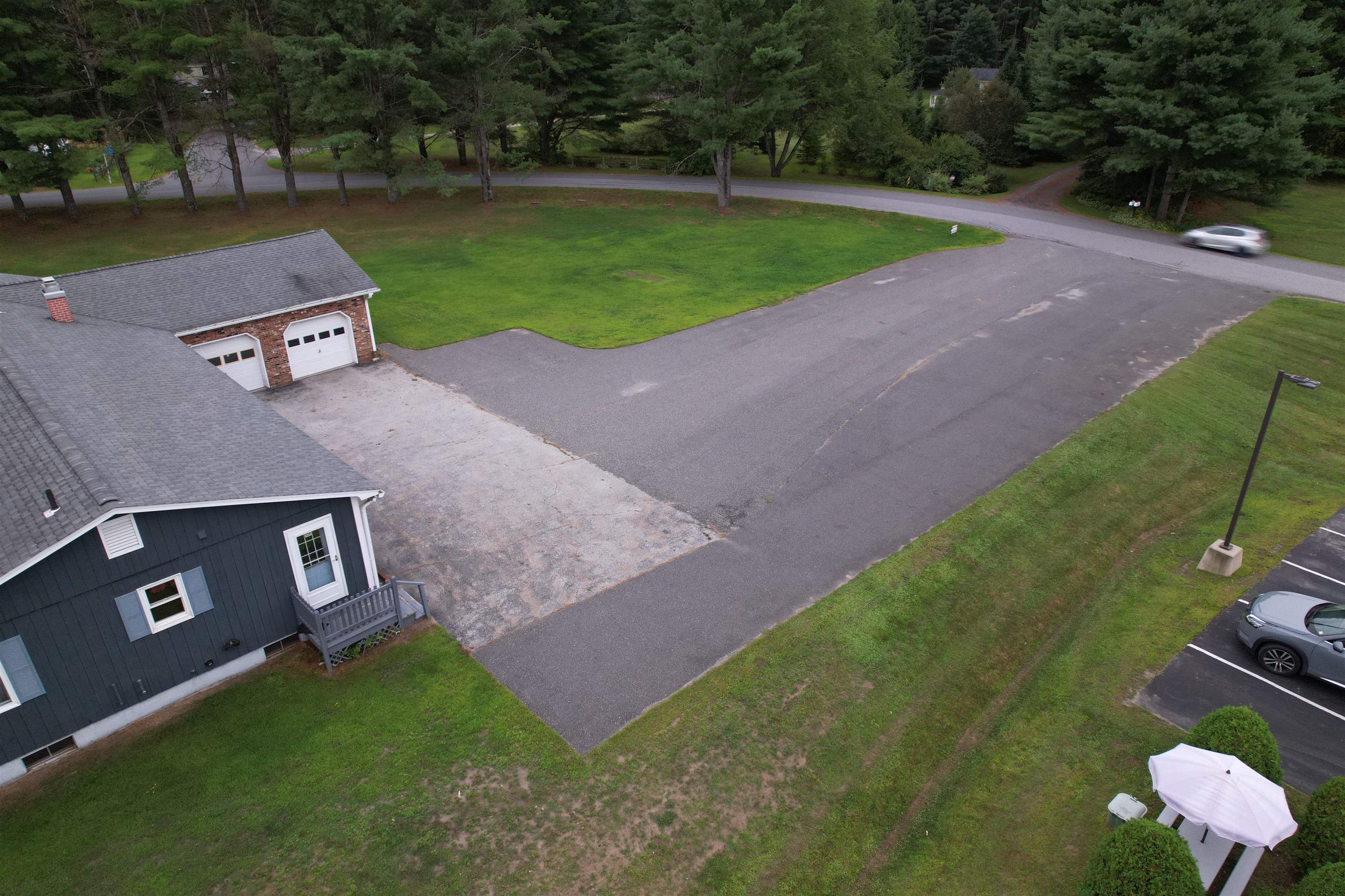 85 Carleton Boulevard Property Photo 58