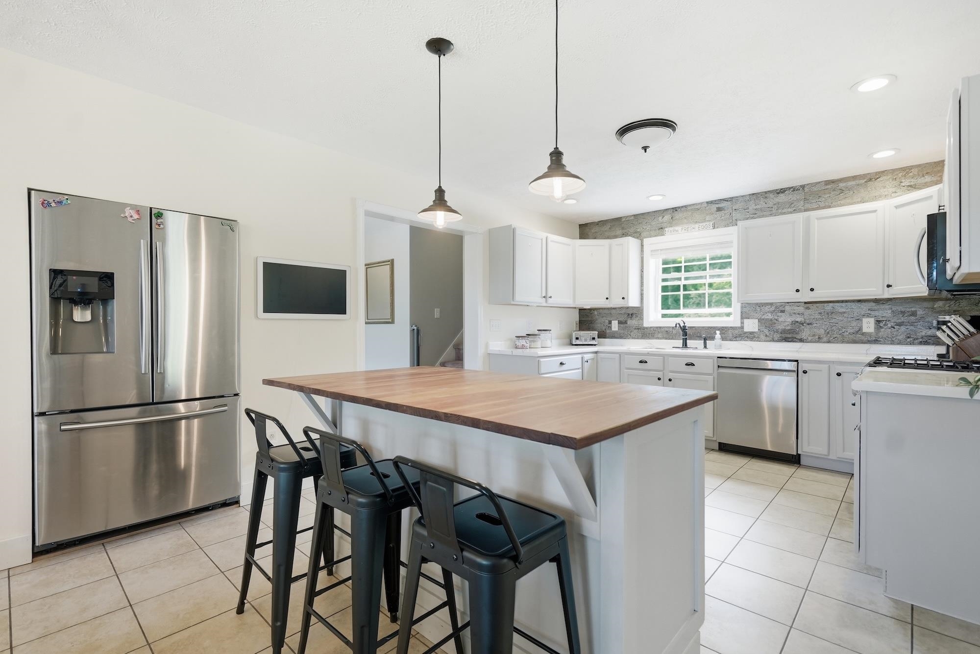 3561 Rice Hill Road Property Photo 8