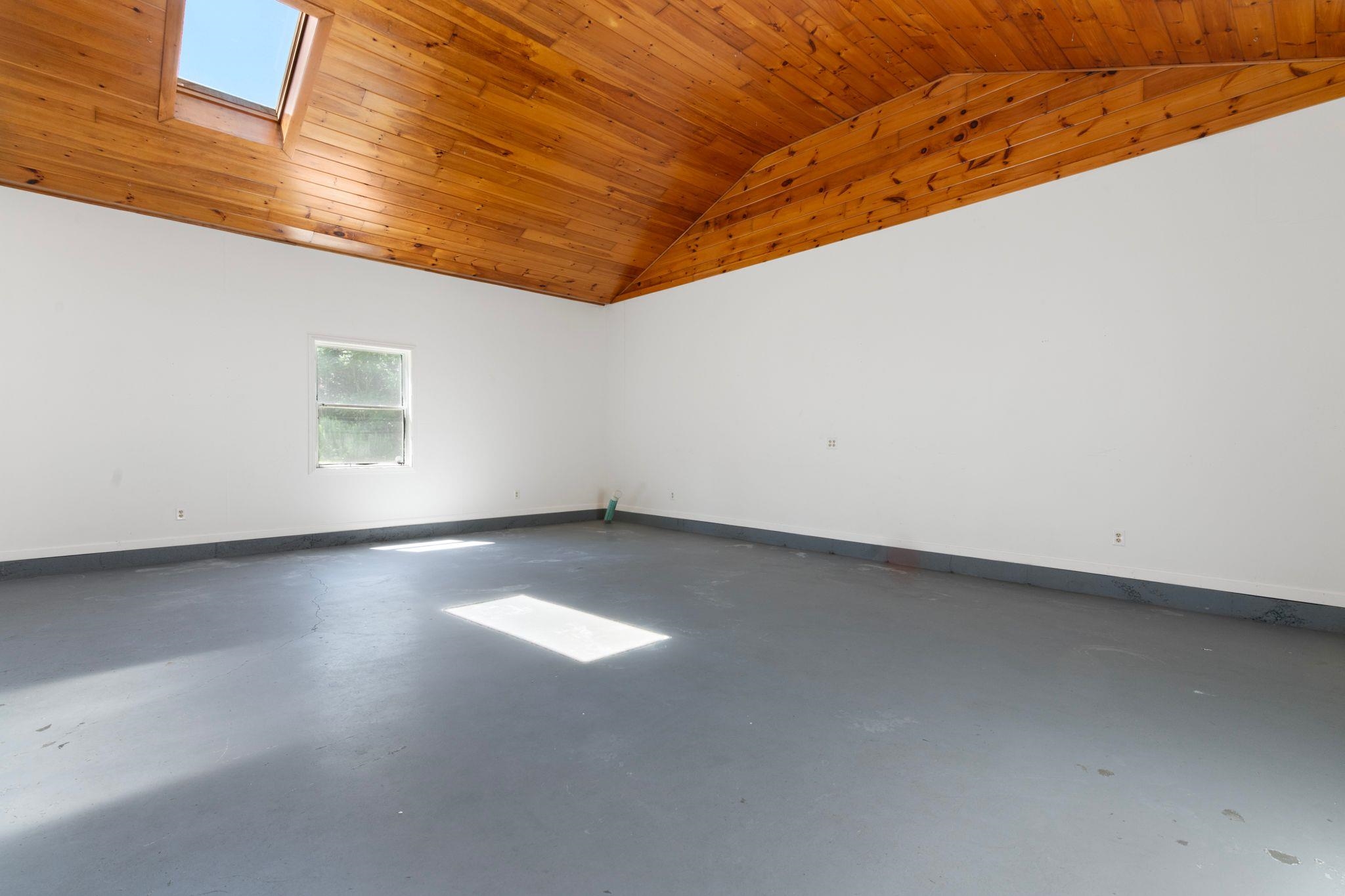 752 Butternut Hill Road Property Photo 4