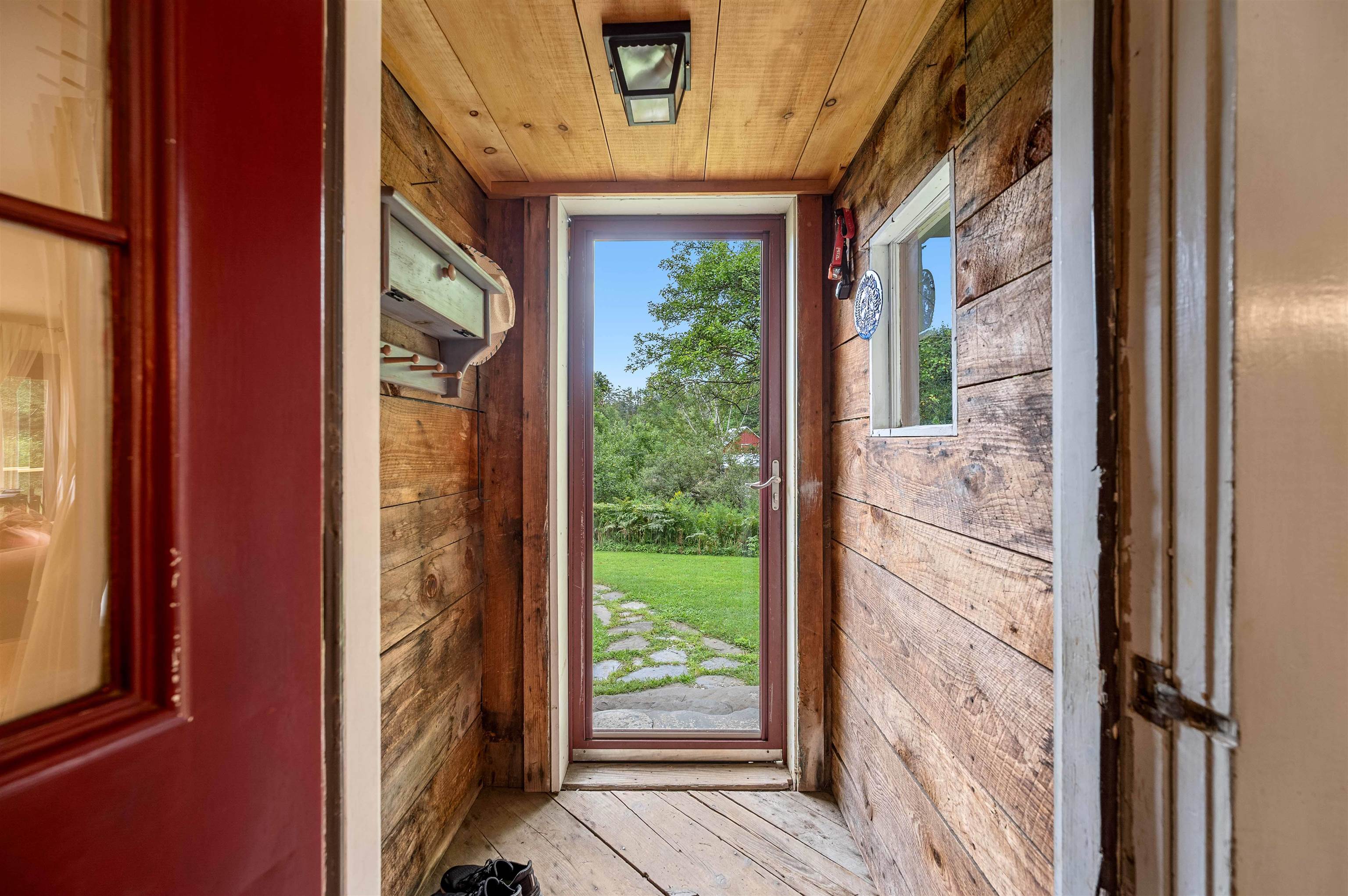 711 Scribner Road Property Photo 7