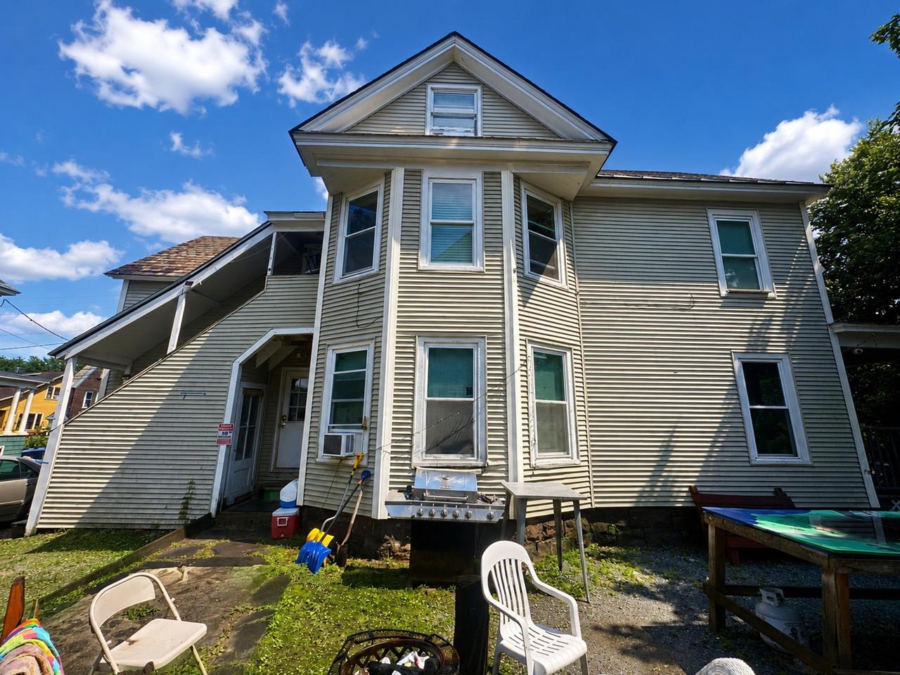 100 Buell Street Property Photo 2