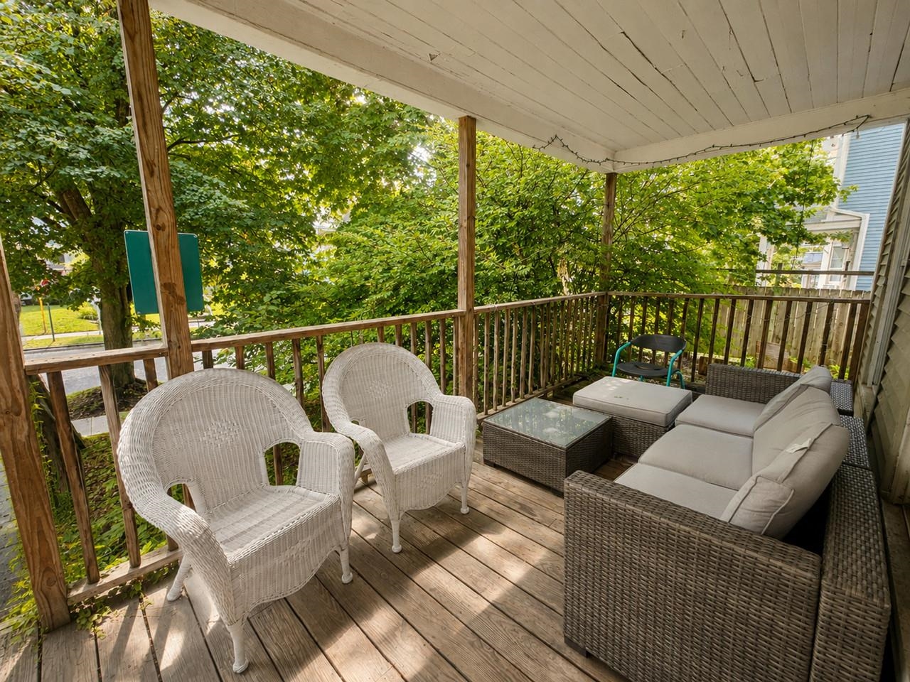 100 Buell Street Property Photo 23