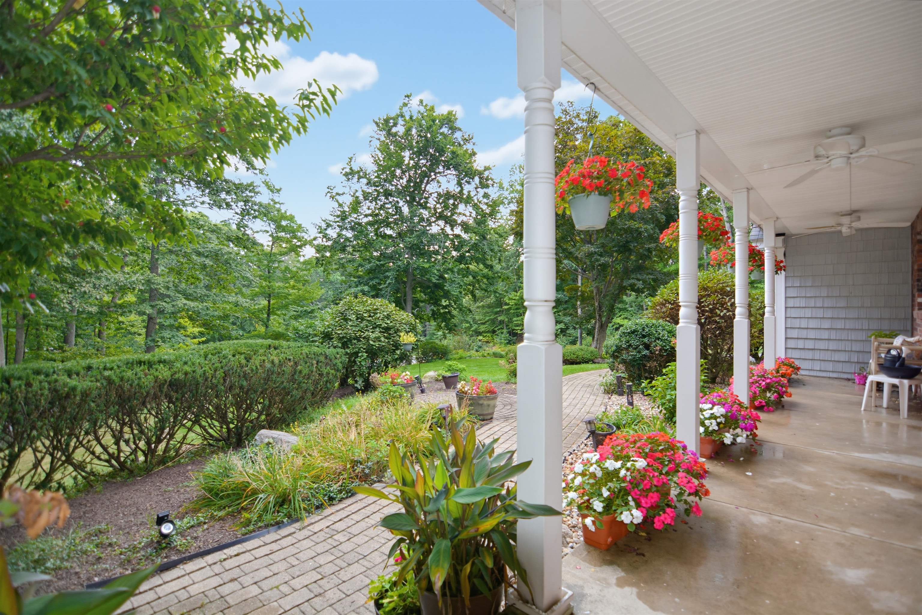 17 Olde English Road Property Photo 3