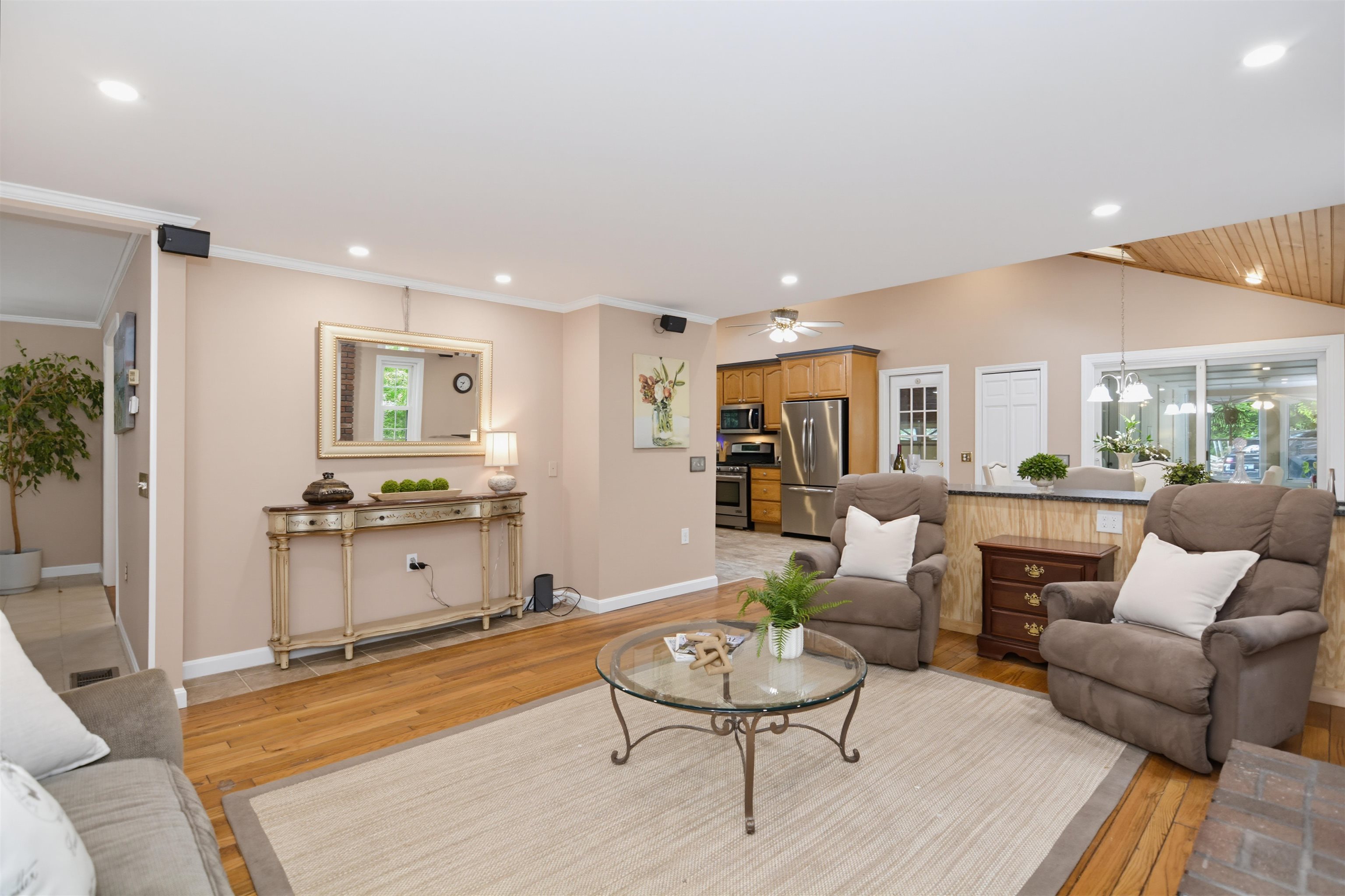 17 Olde English Road Property Photo 11