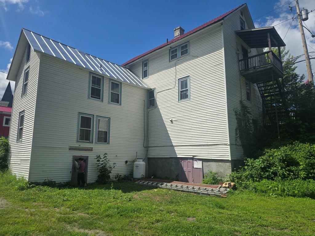 153 Main Street Property Photo 8