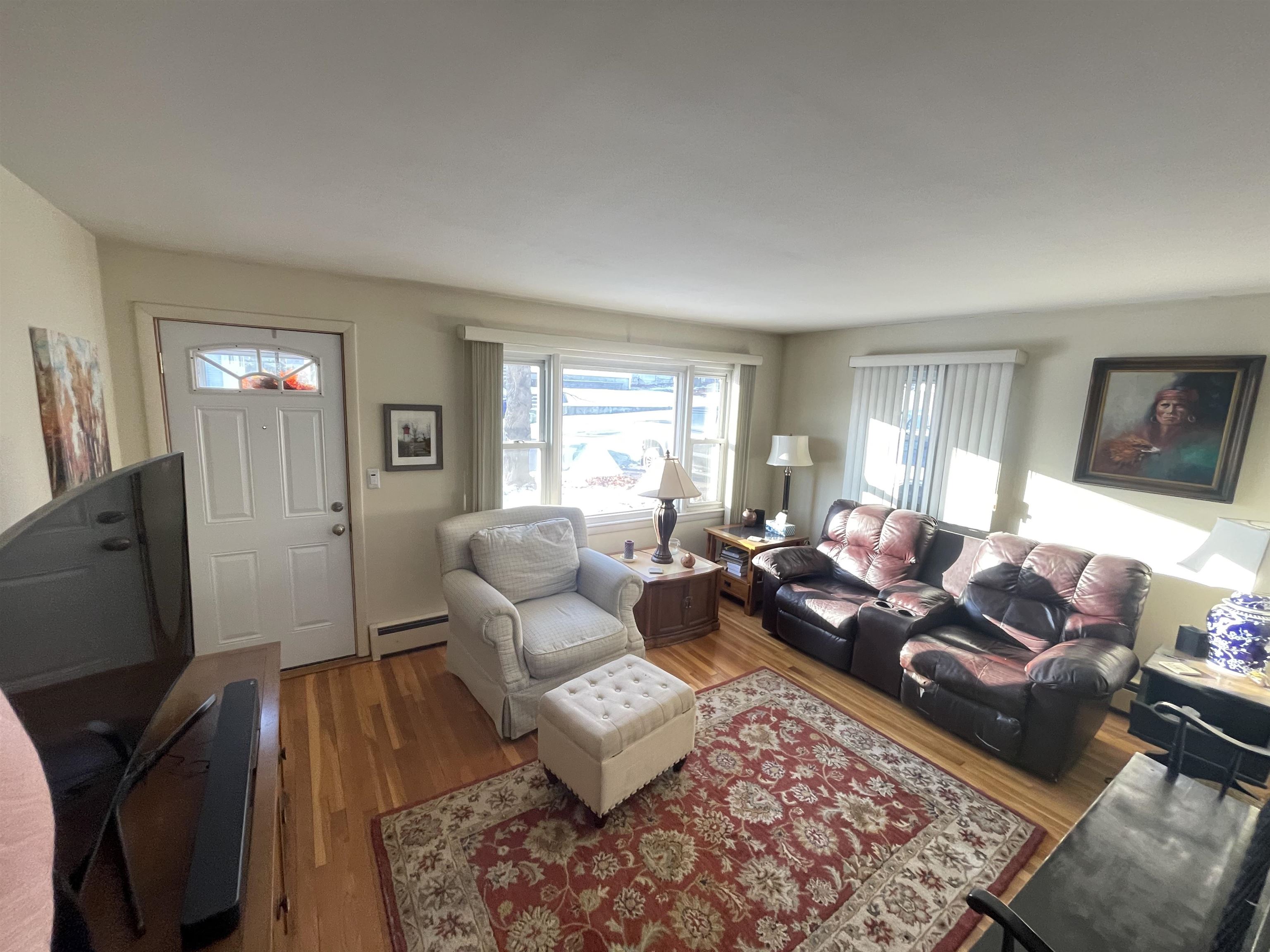 142 Constant Street Property Photo 4