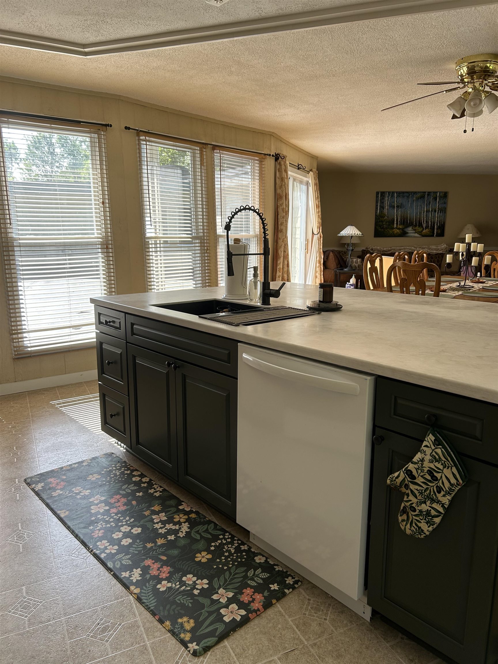 17 Willis Road Property Photo 4
