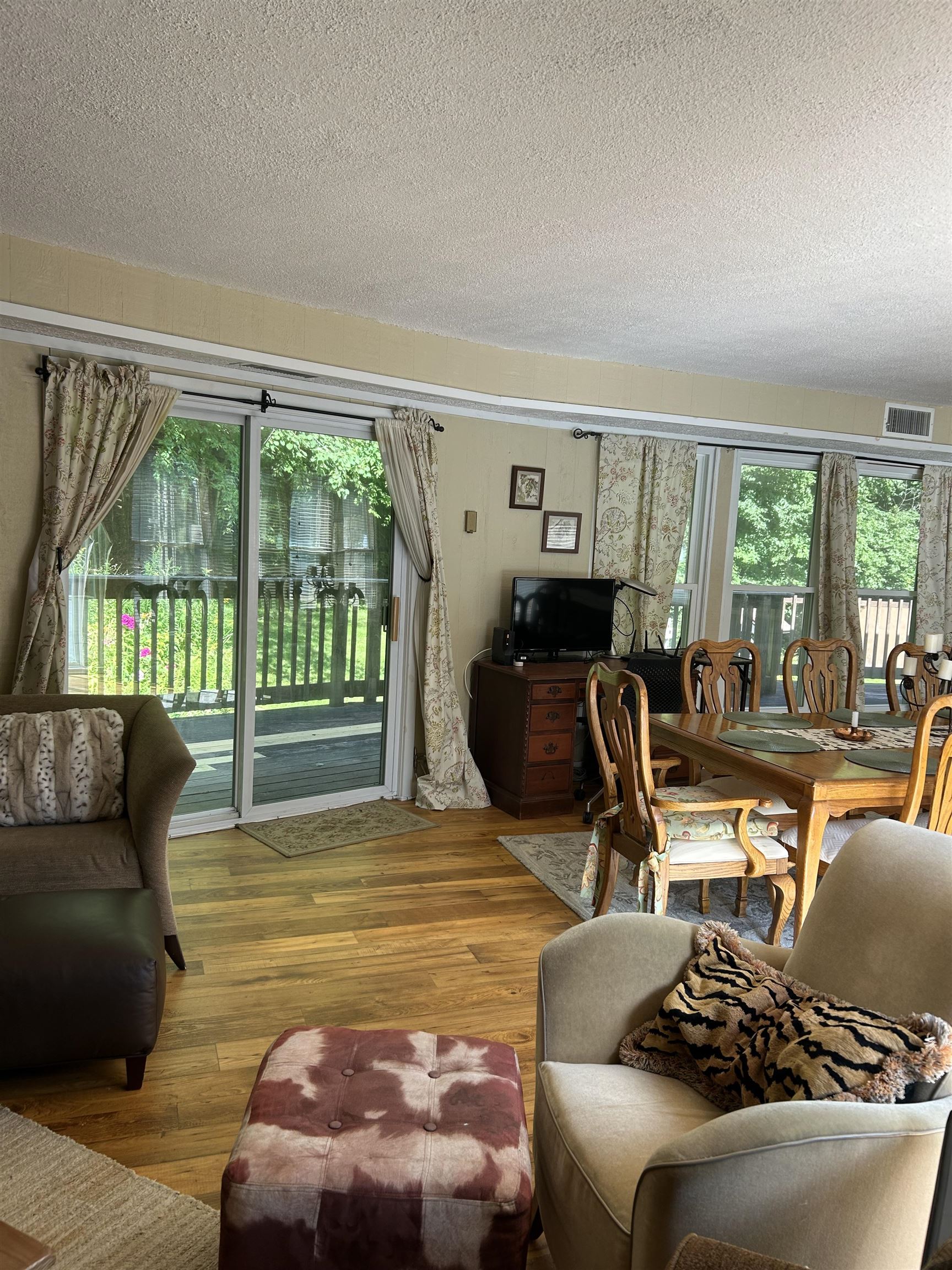 17 Willis Road Property Photo 7