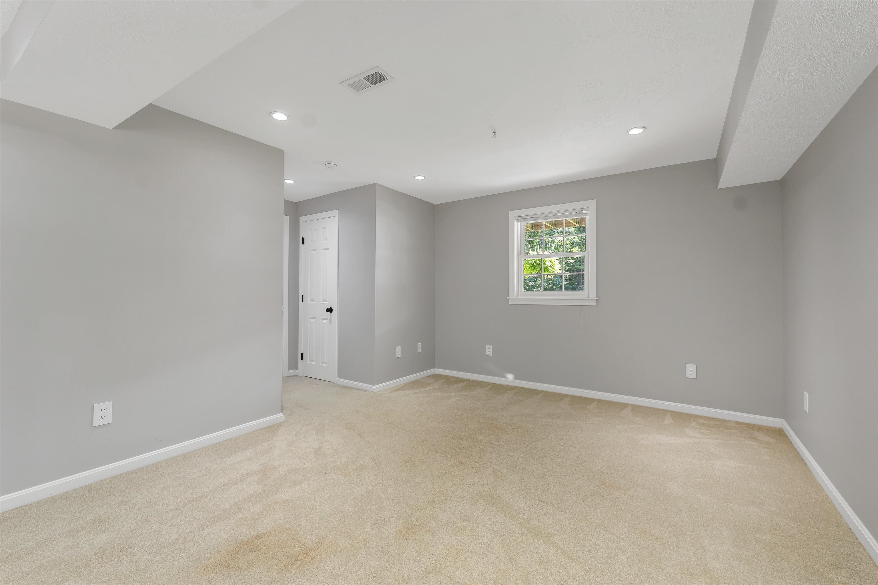 2 Rocky Ledge Road Property Photo 12