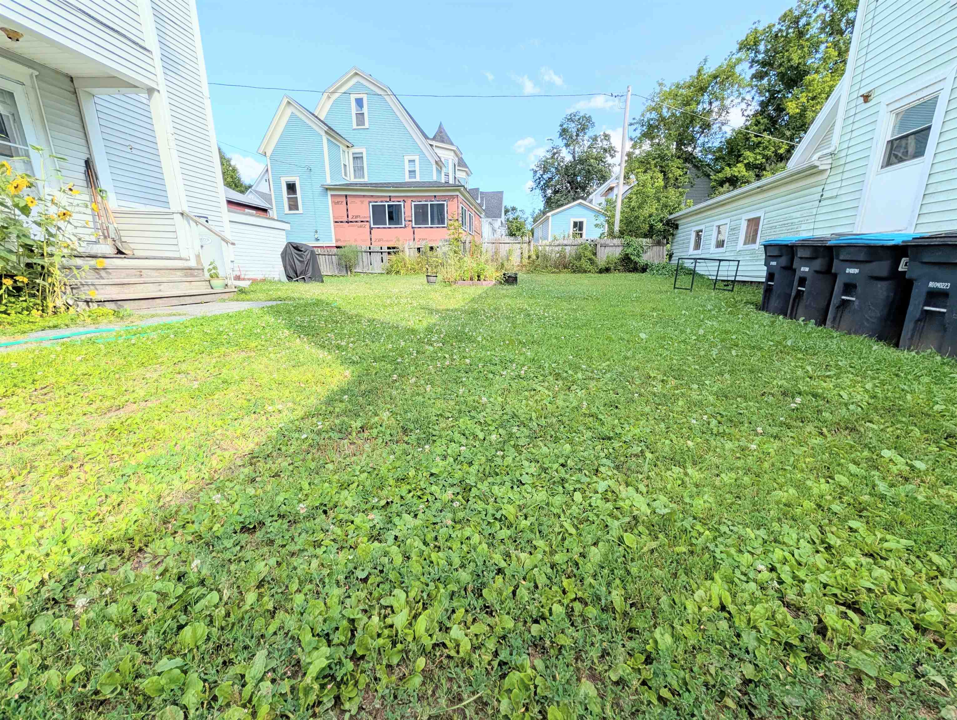 400 Cliff Street Property Photo 3