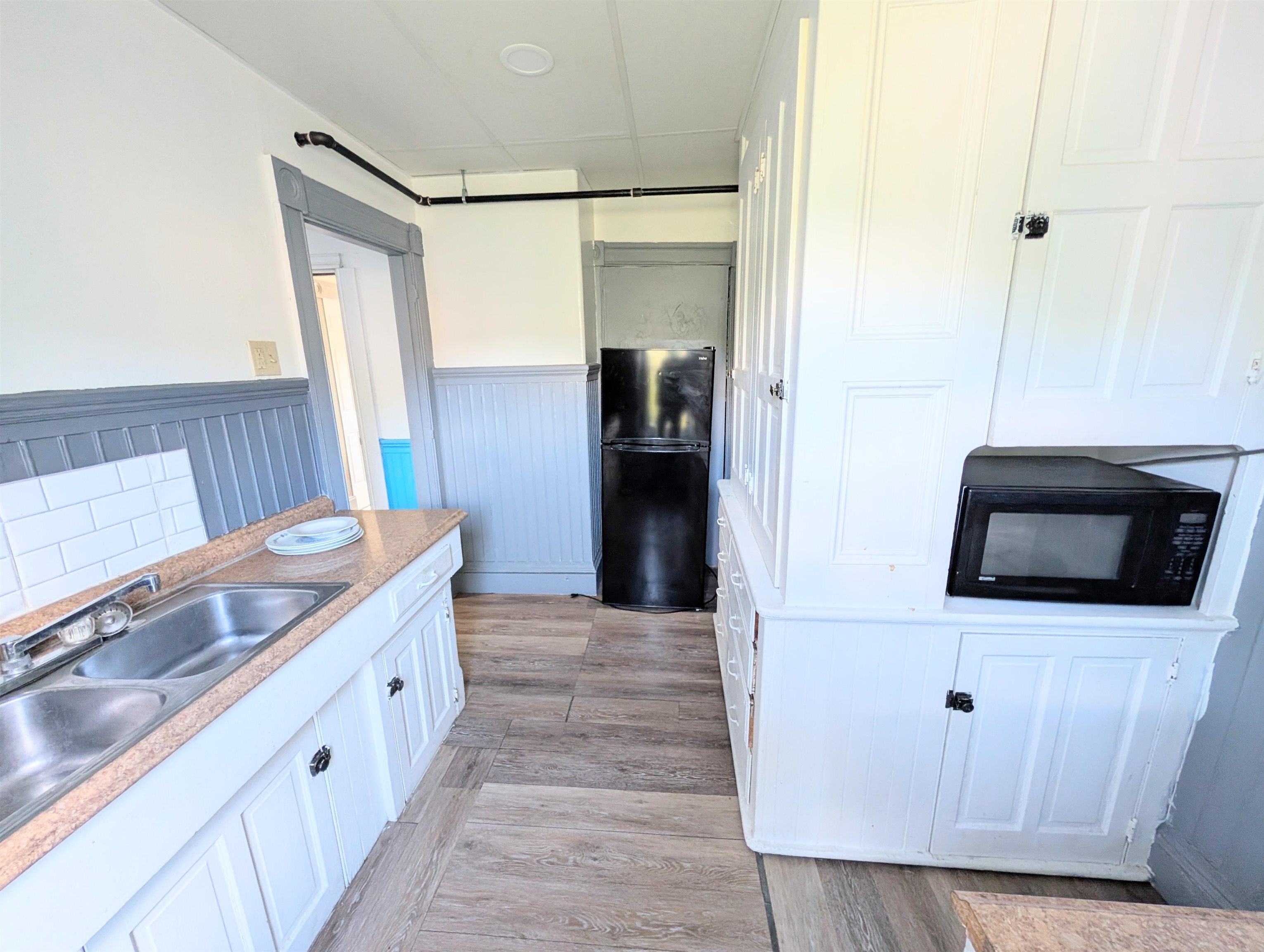 400 Cliff Street Property Photo 11