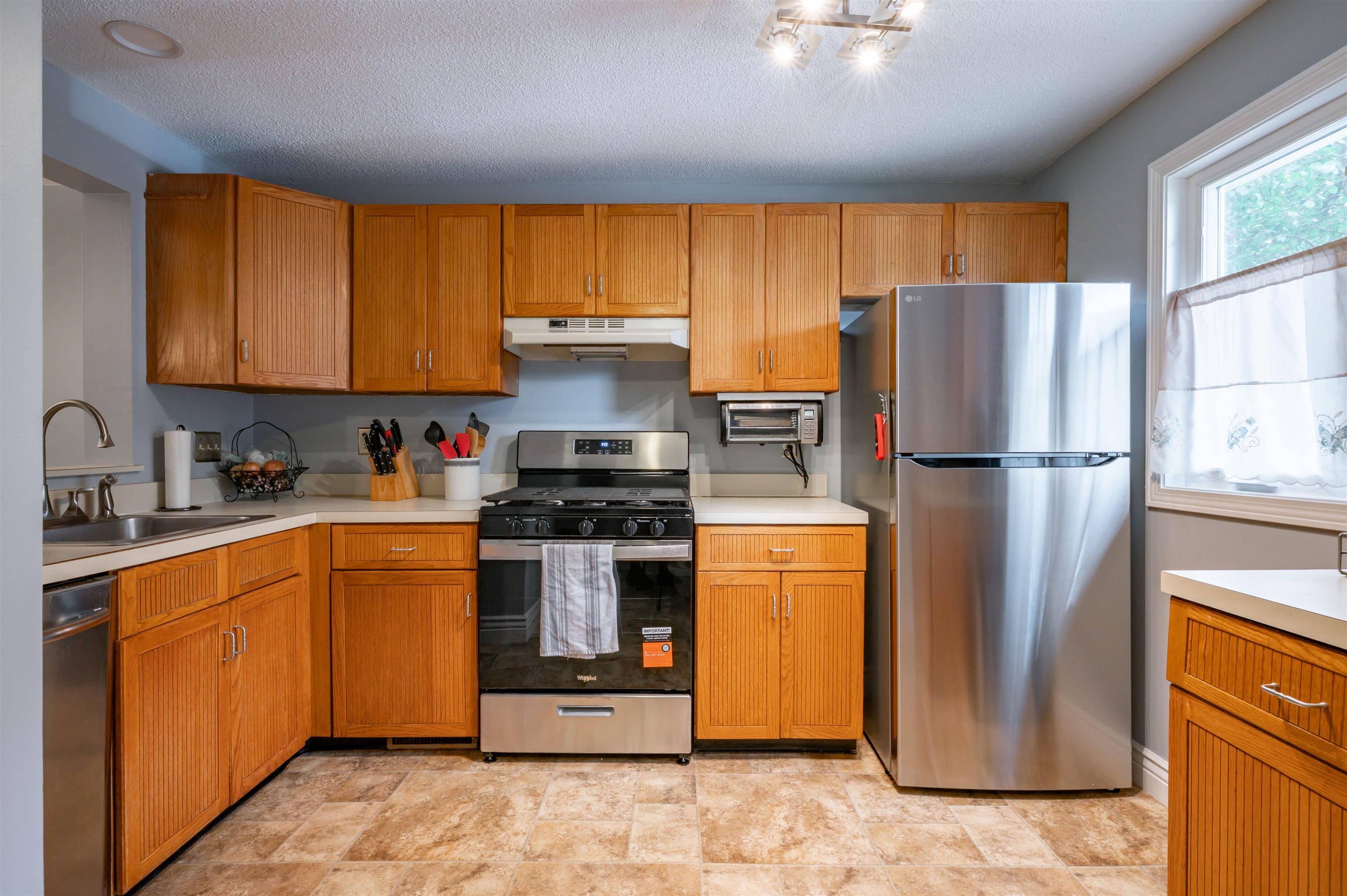 66 Merrimack Drive Property Photo 3
