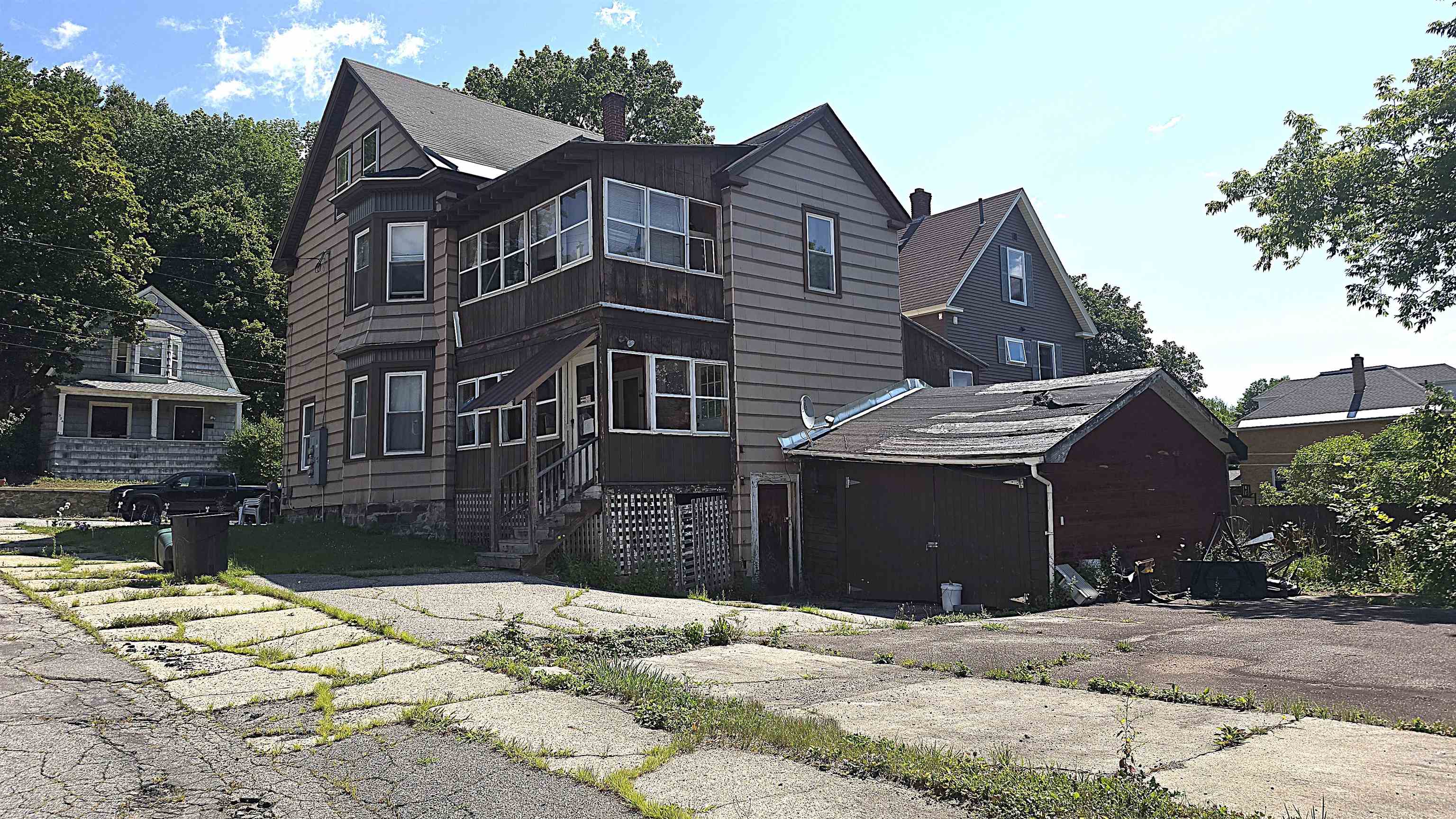 325 Church Street Property Photo 1