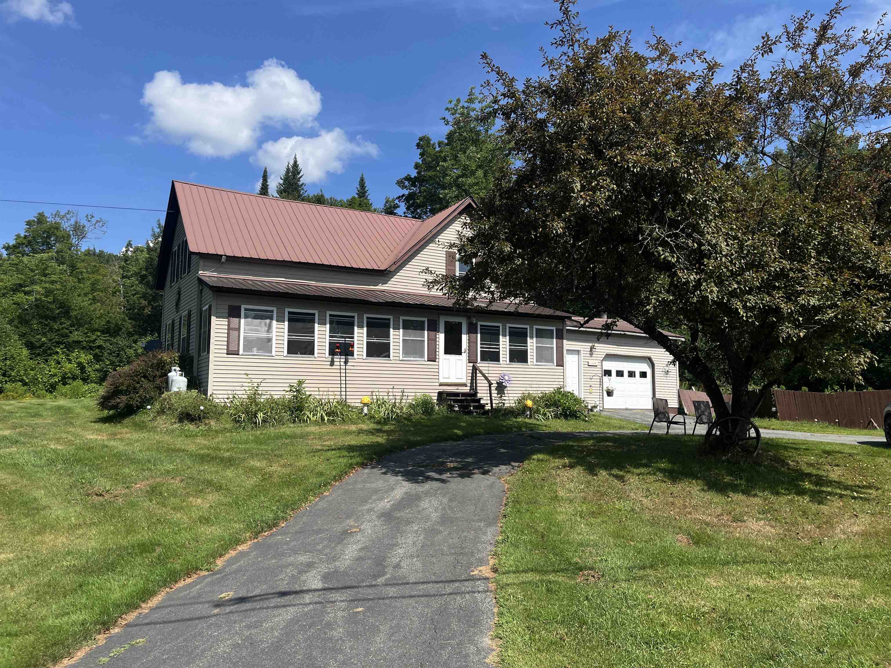 1230 Roaring Brook Road Property Photo 3