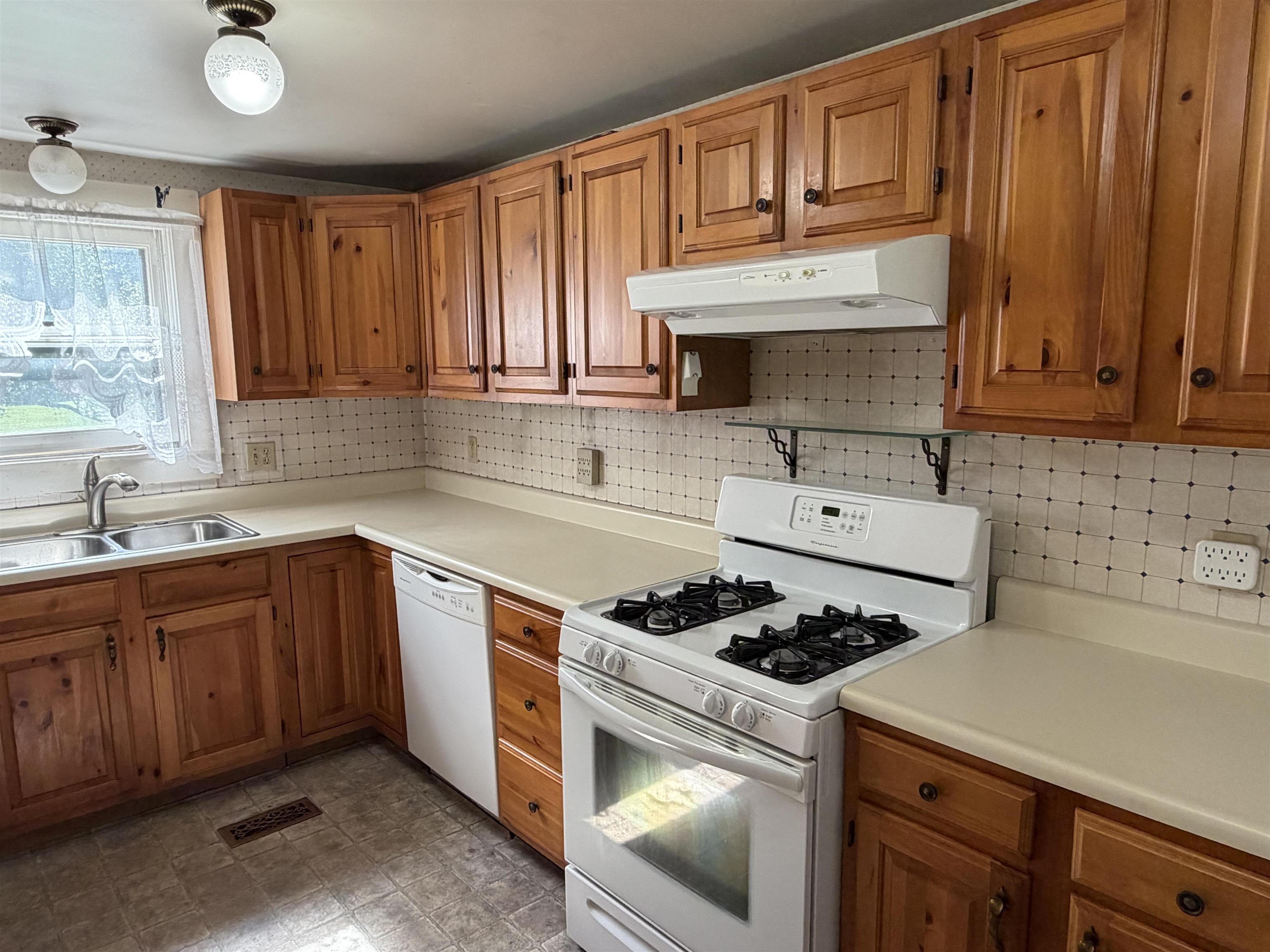 241 Batchelder Road Property Photo 7