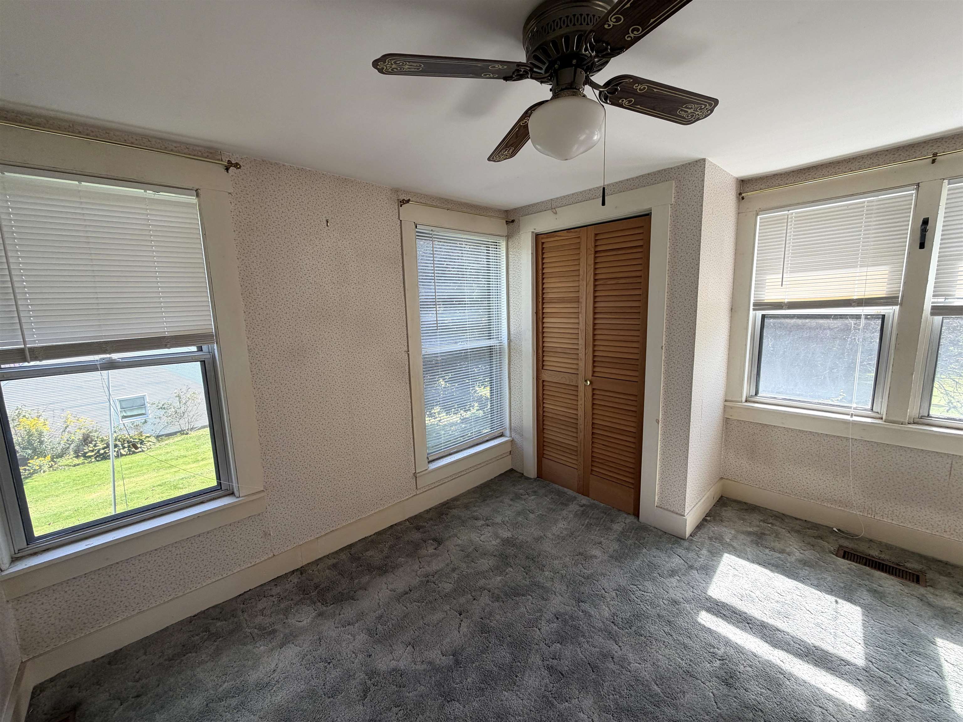 241 Batchelder Road Property Photo 22