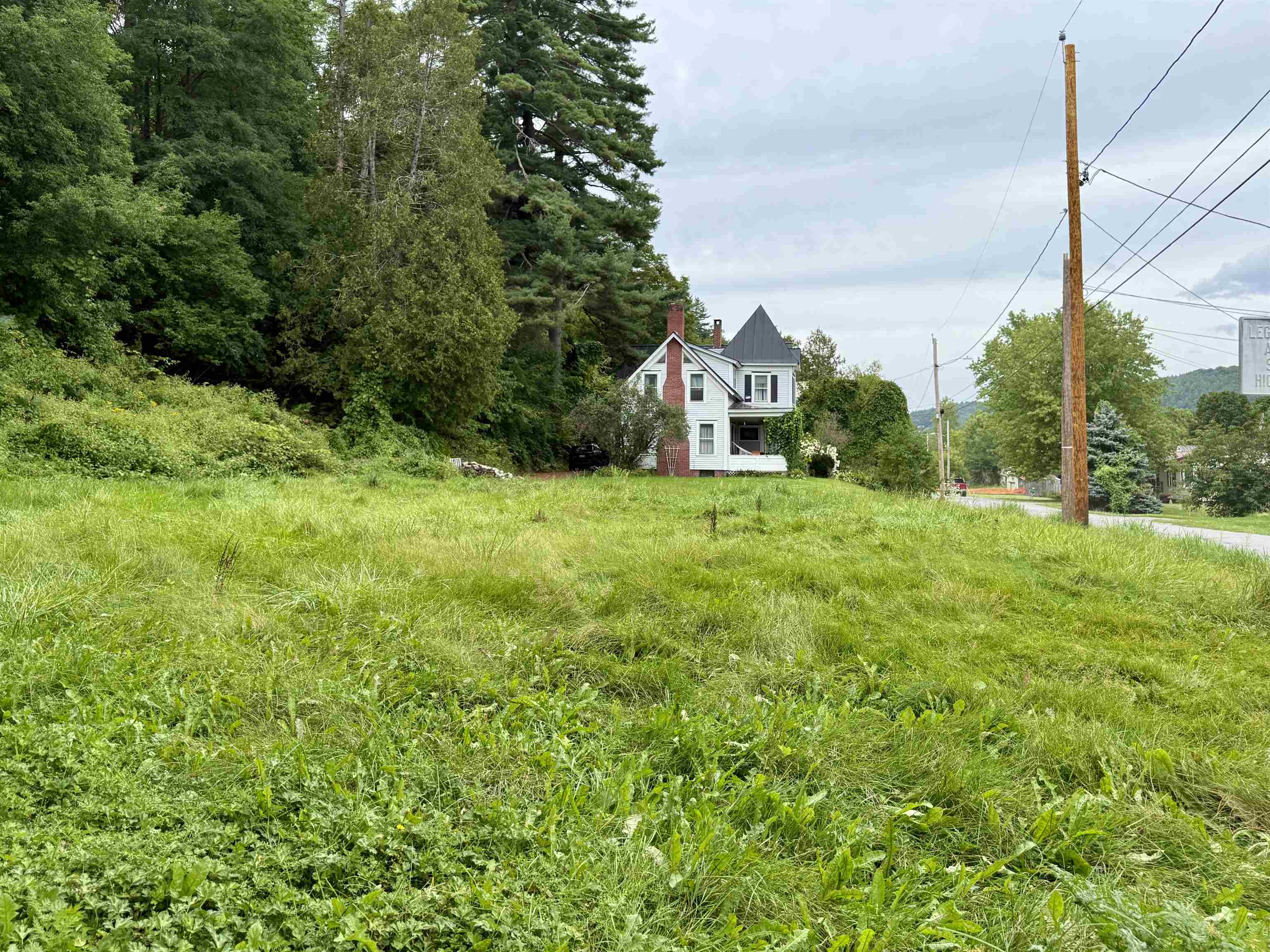 190 Pleasant Street Property Photo 3