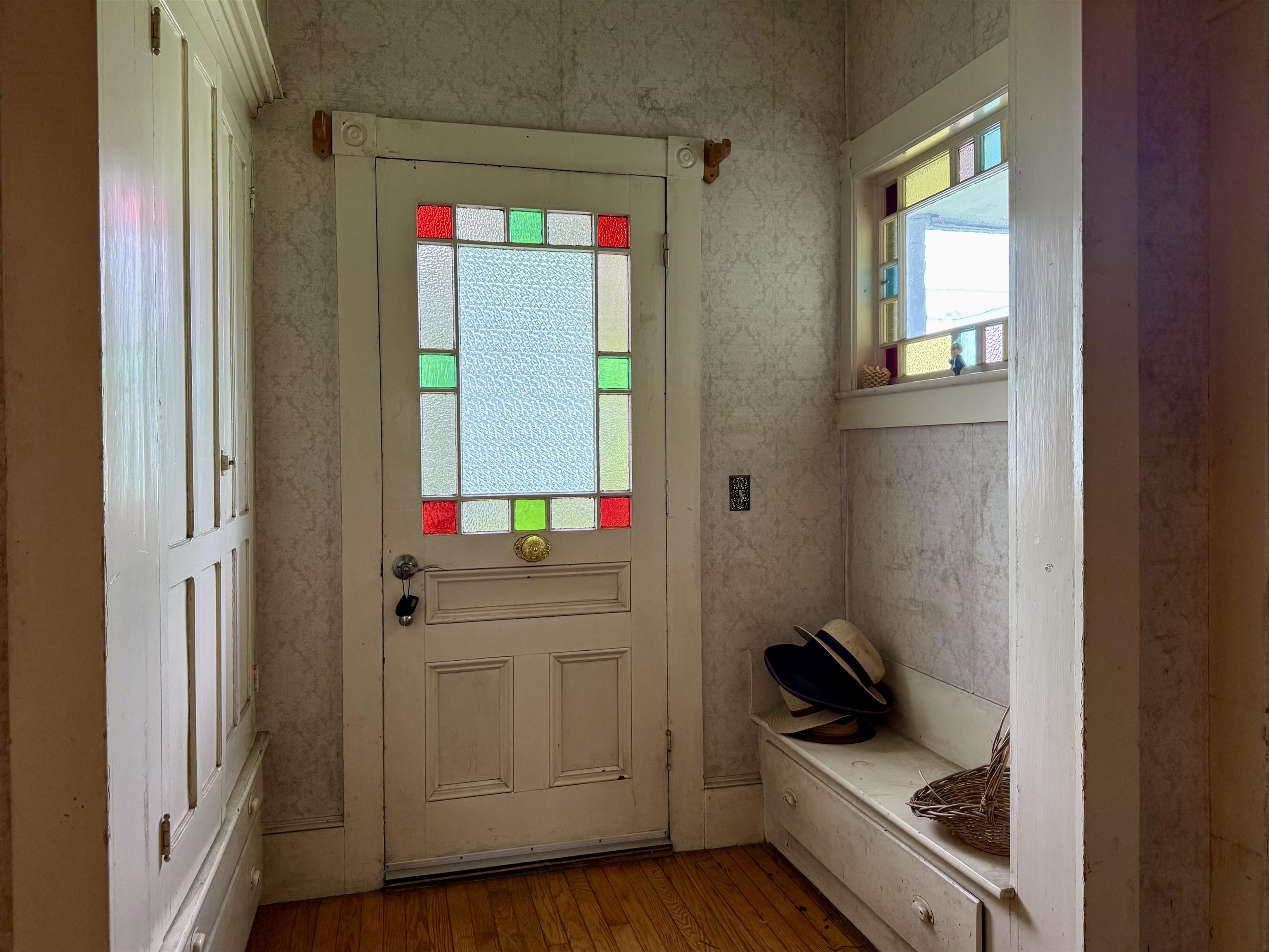 190 Pleasant Street Property Photo 8