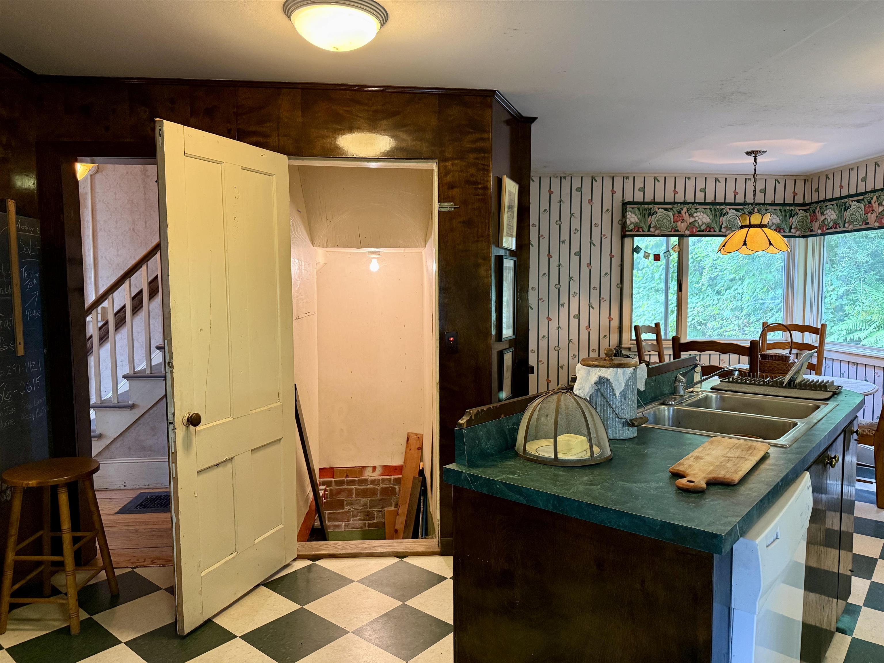 190 Pleasant Street Property Photo 55