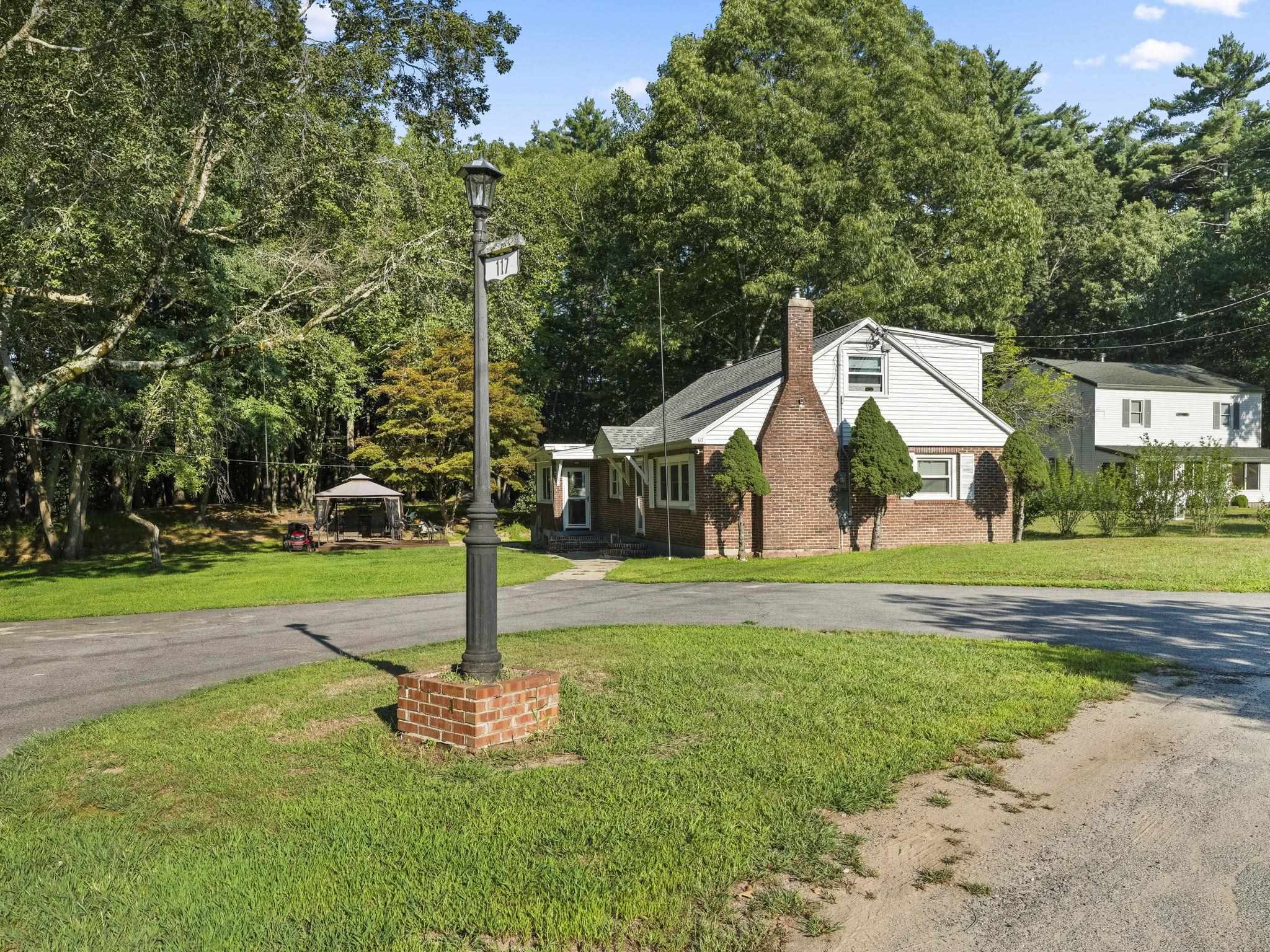 117 Pond Street Property Photo 2