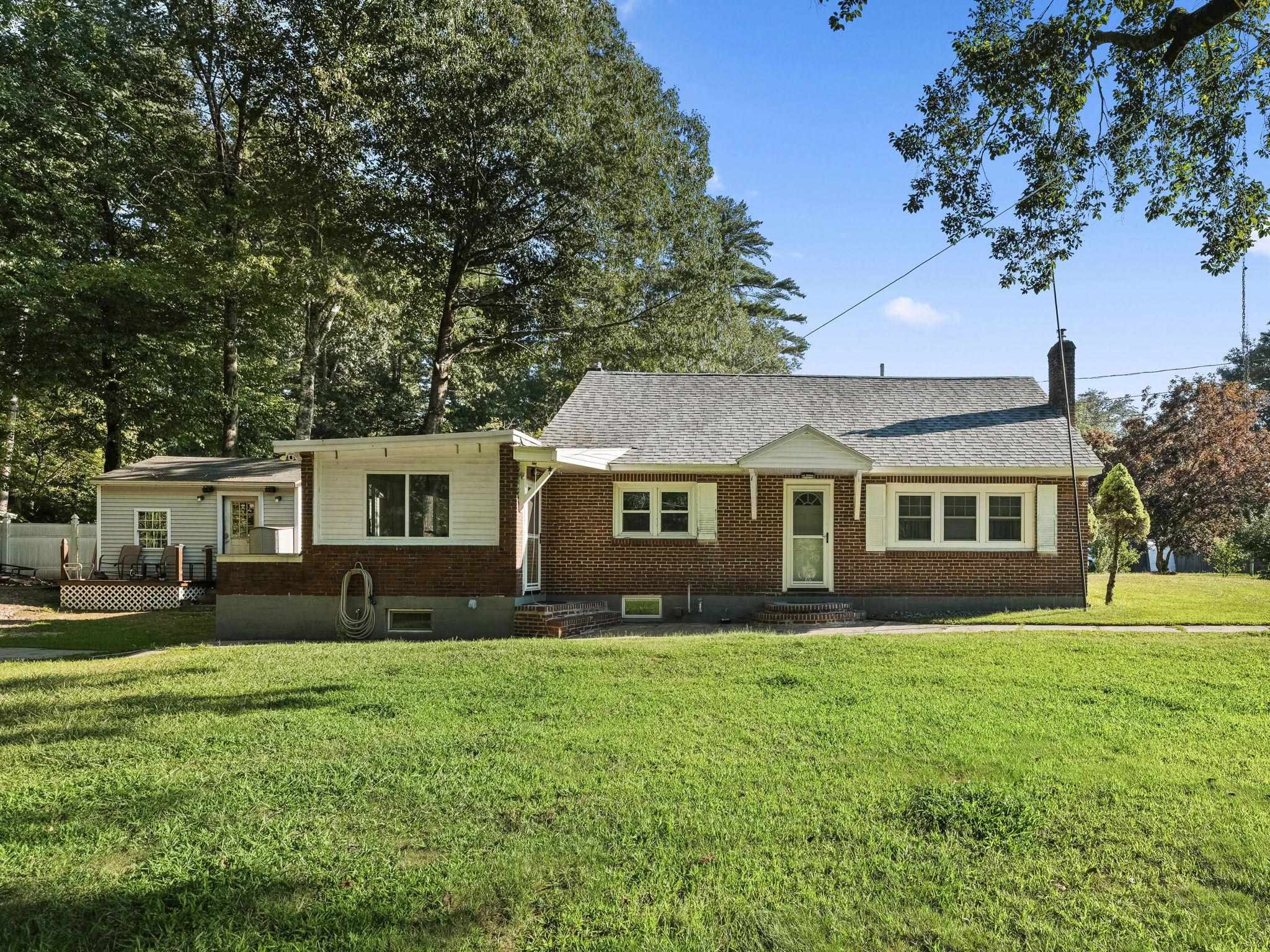 117 Pond Street Property Photo 3