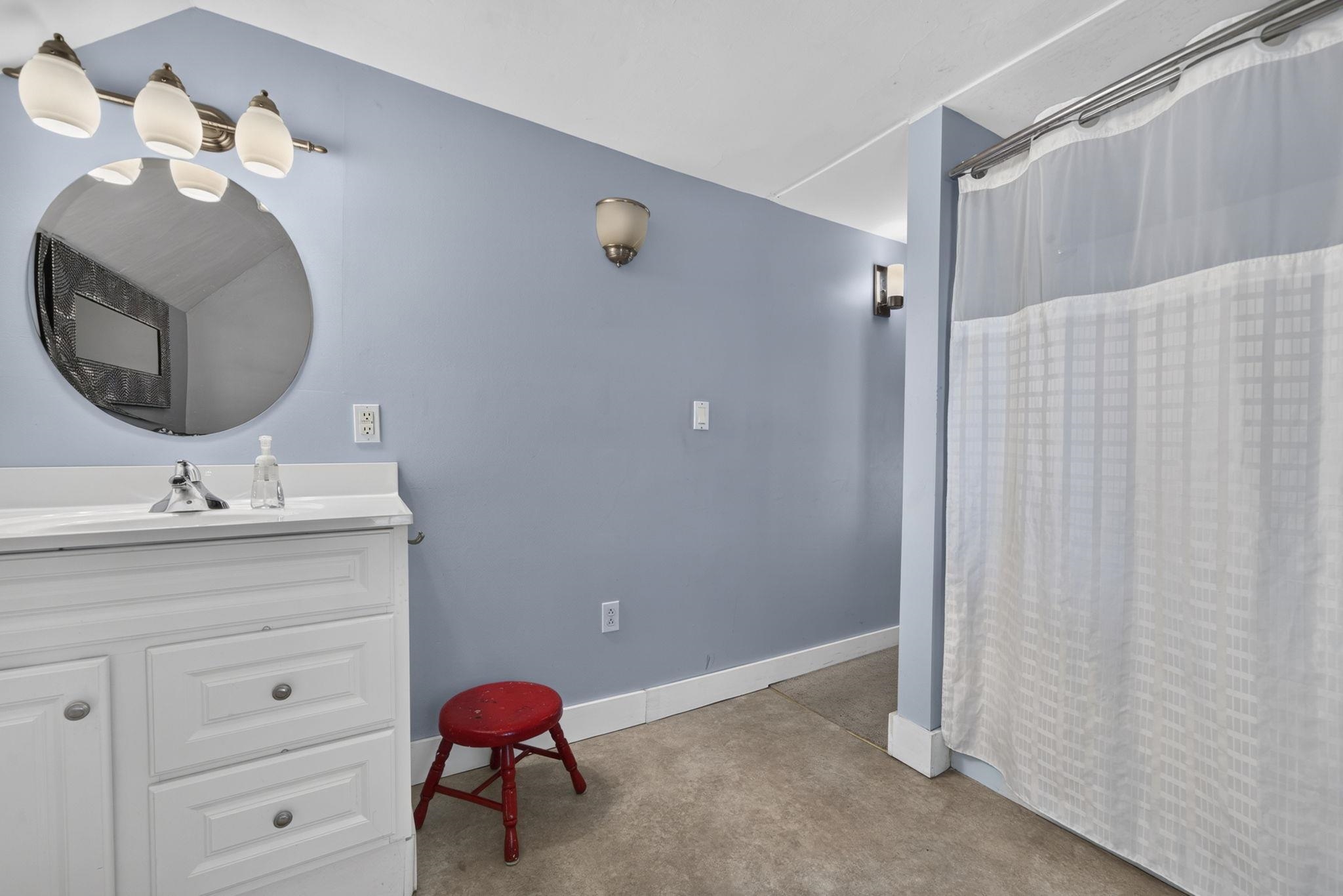 66 Crescent Street Property Photo 23