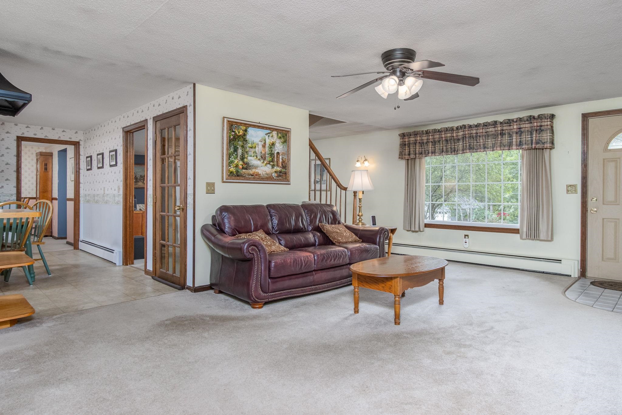 8 Lantern Lane Property Photo 14
