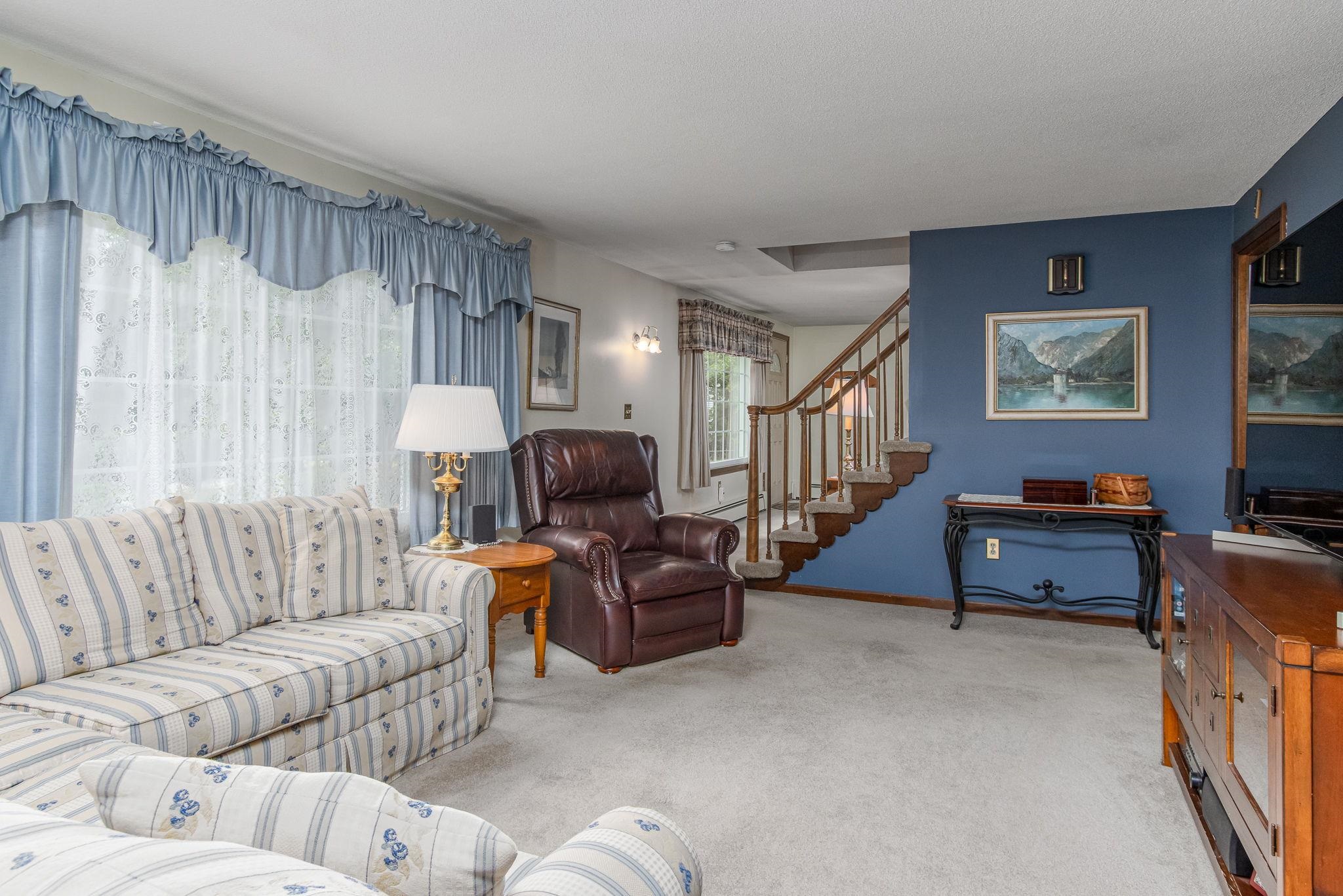 8 Lantern Lane Property Photo 18