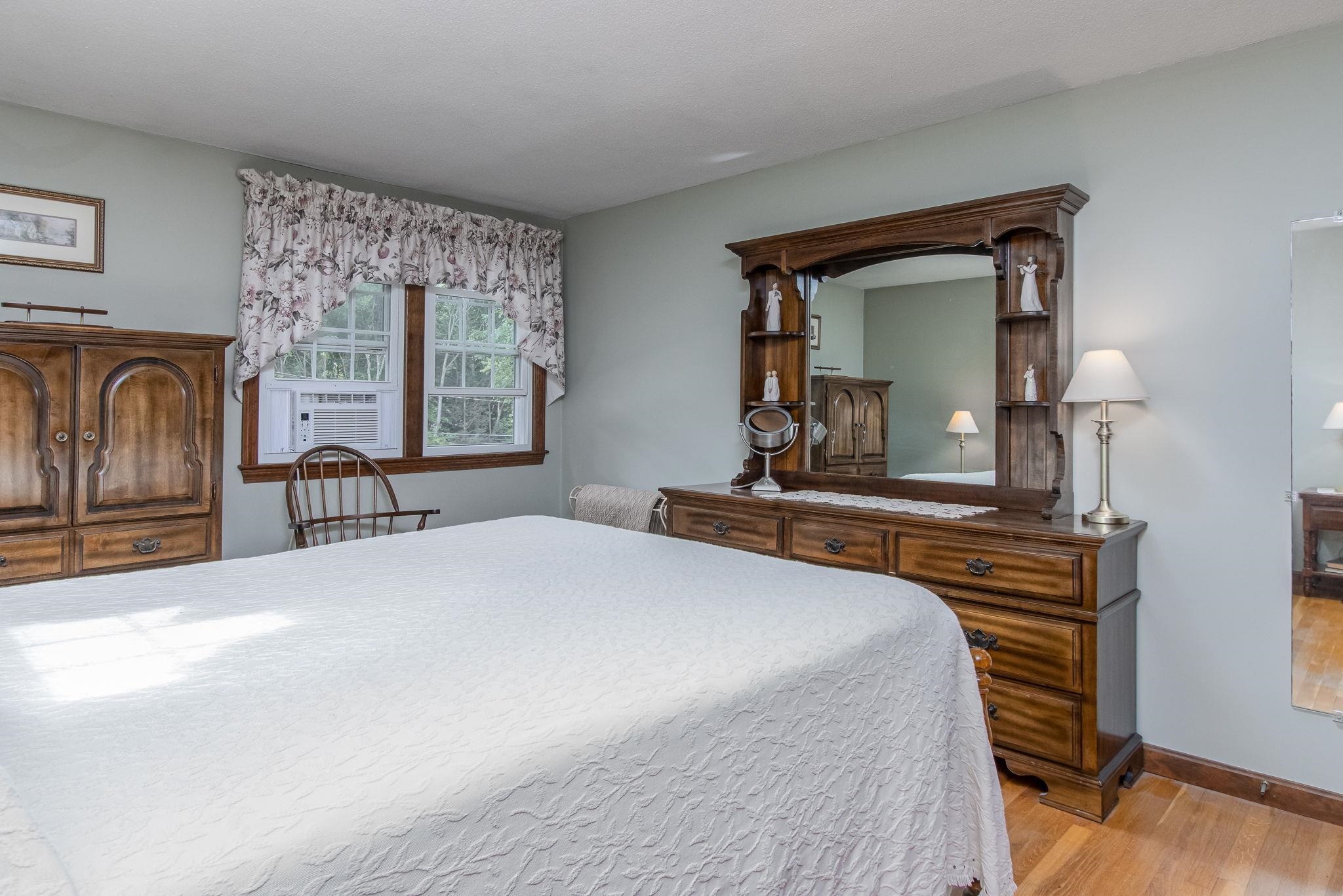 8 Lantern Lane Property Photo 27