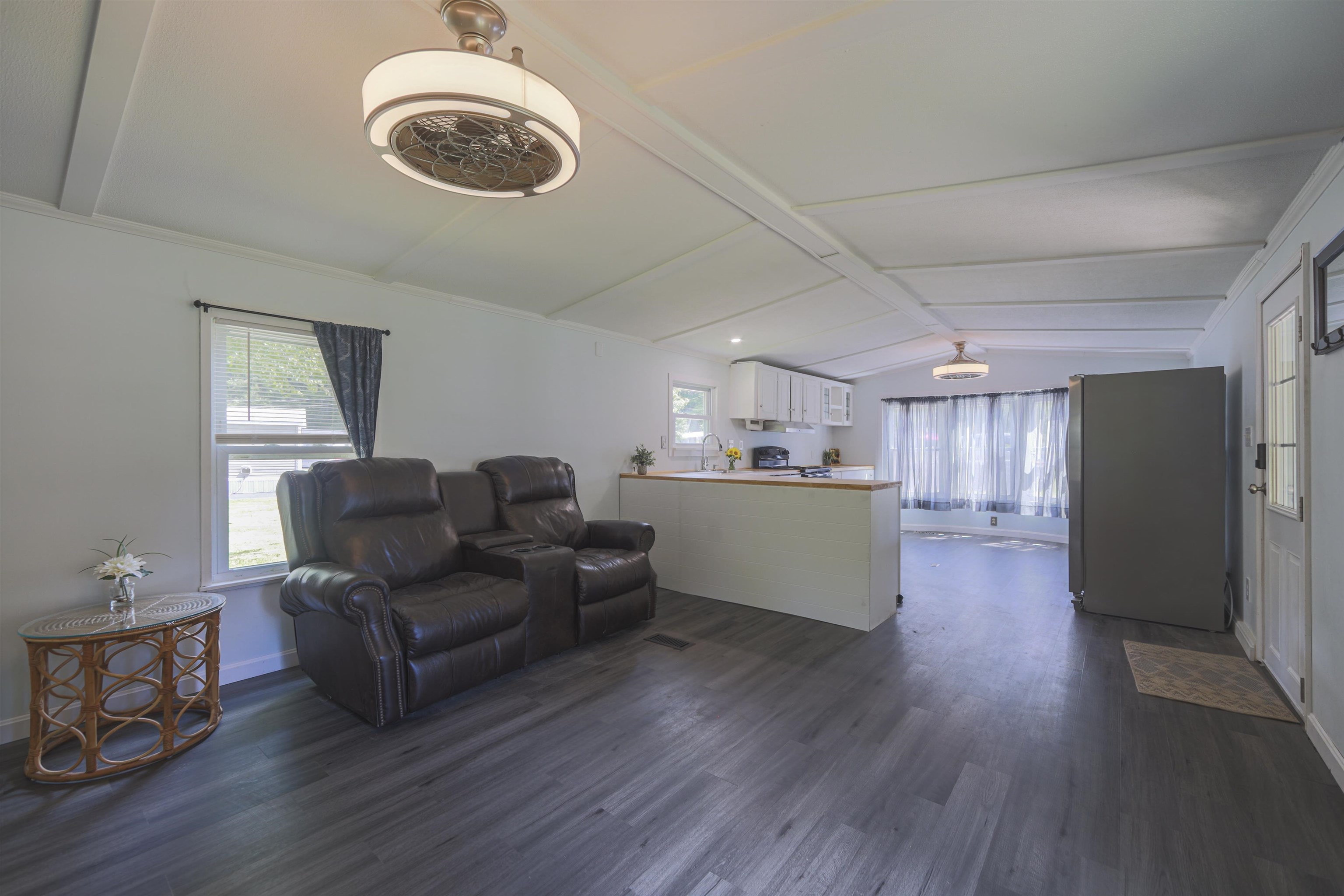 8 Mark Drive Property Photo 14