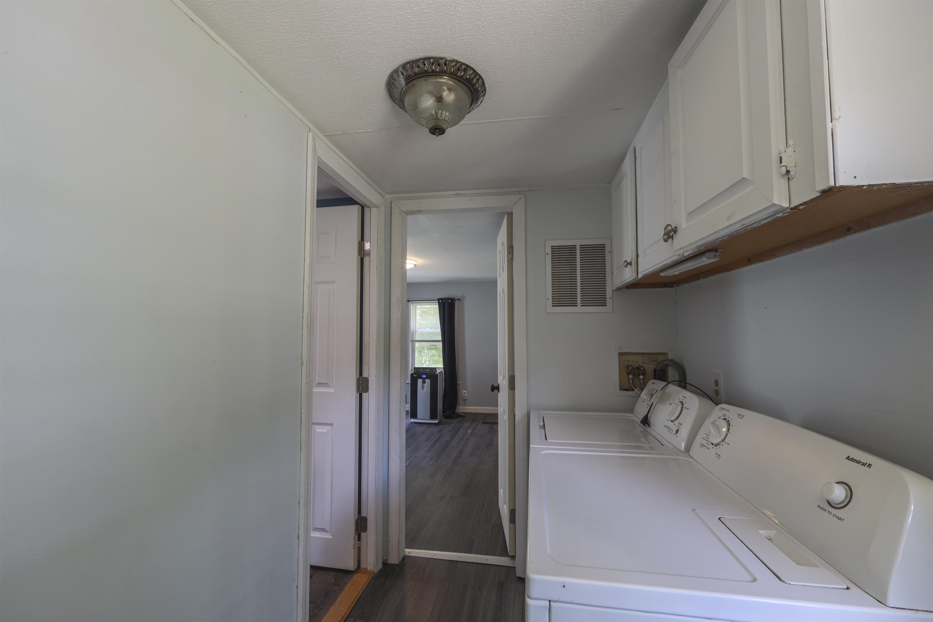 8 Mark Drive Property Photo 19