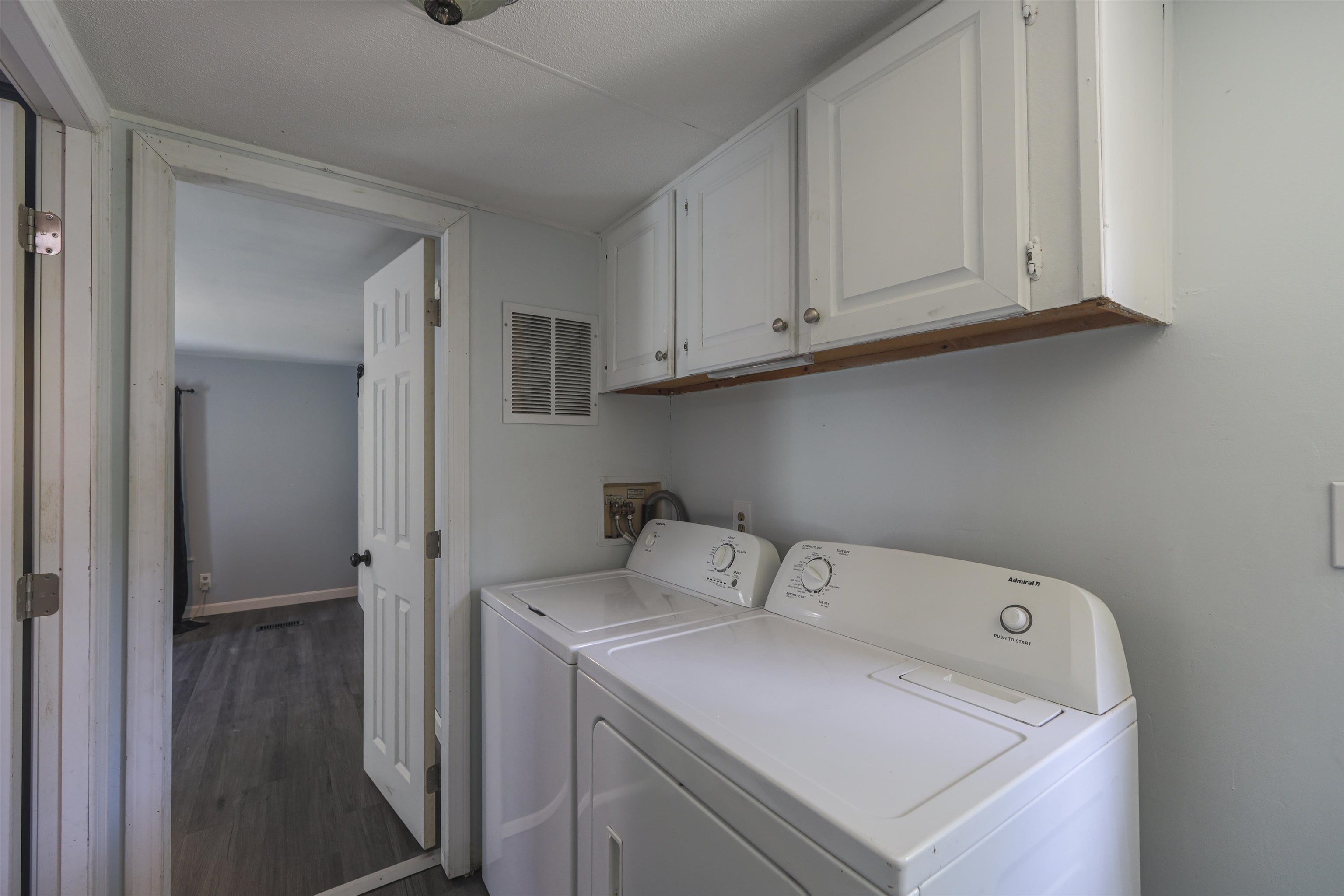 8 Mark Drive Property Photo 20